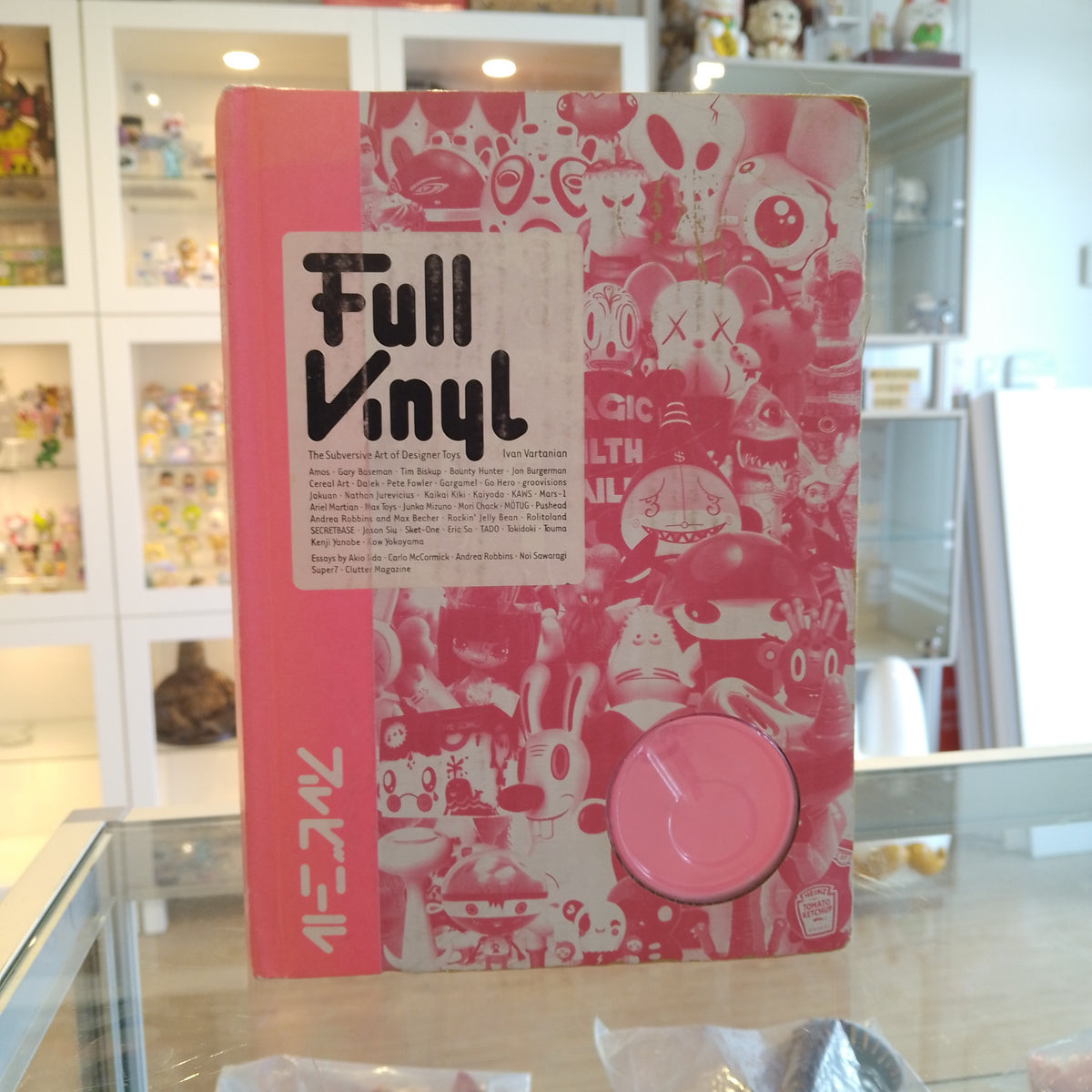 Full Vinyl: The Subversove Art of Designer Toys by Ivan Vartanian