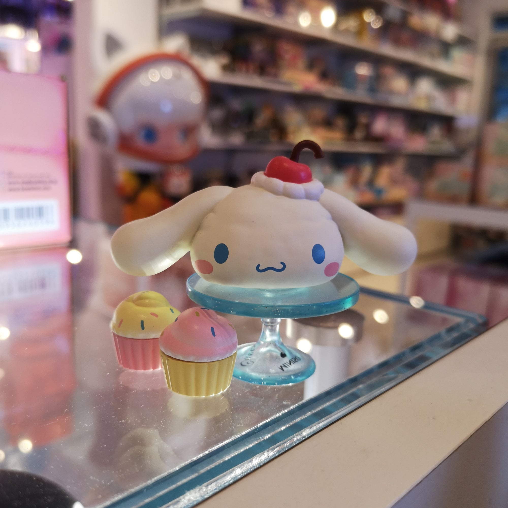 Cinnamoroll Cupcake - Sanrio 20th anniversary by Miniso