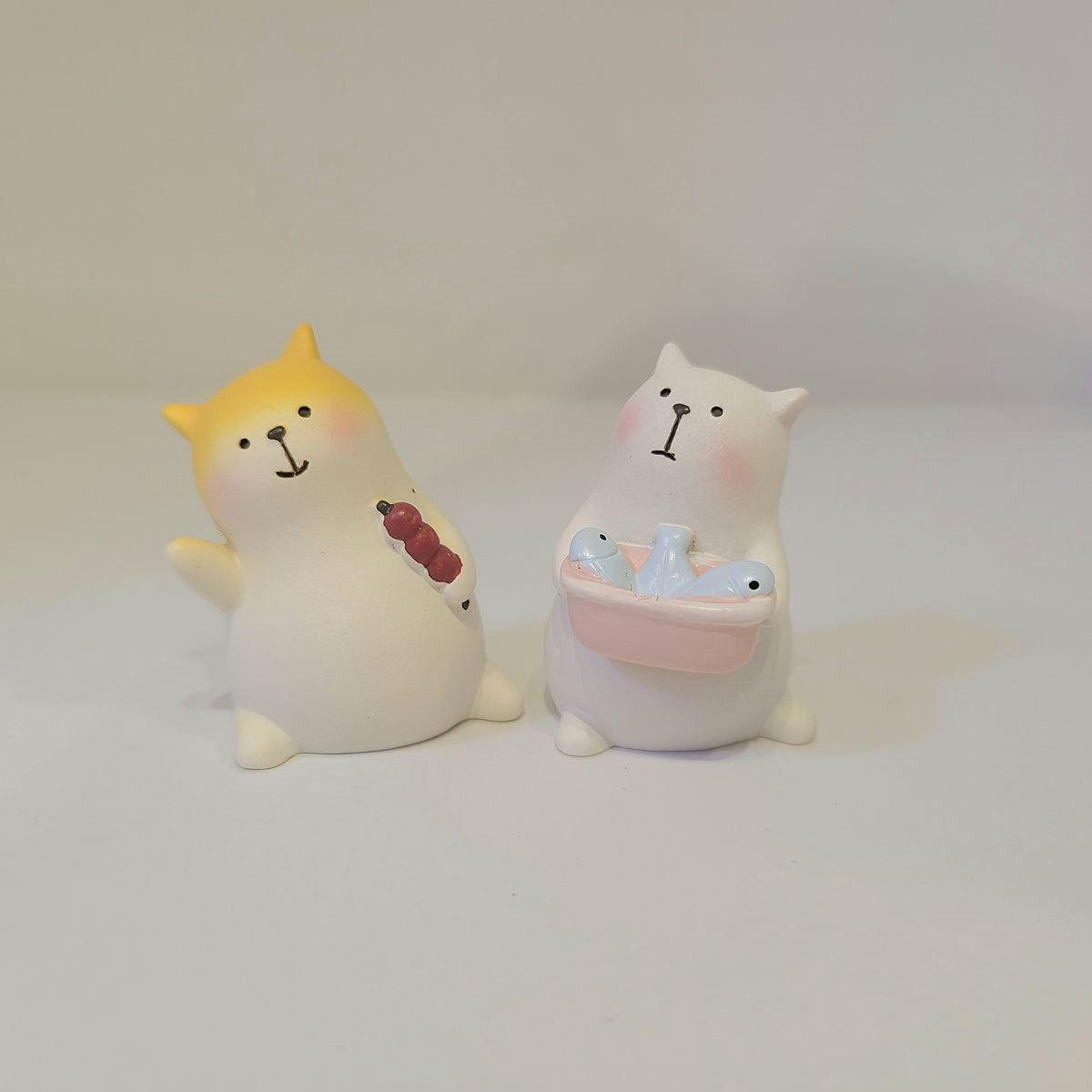 Tanghulu and Sardines Cat Figurines - 2 Pieces