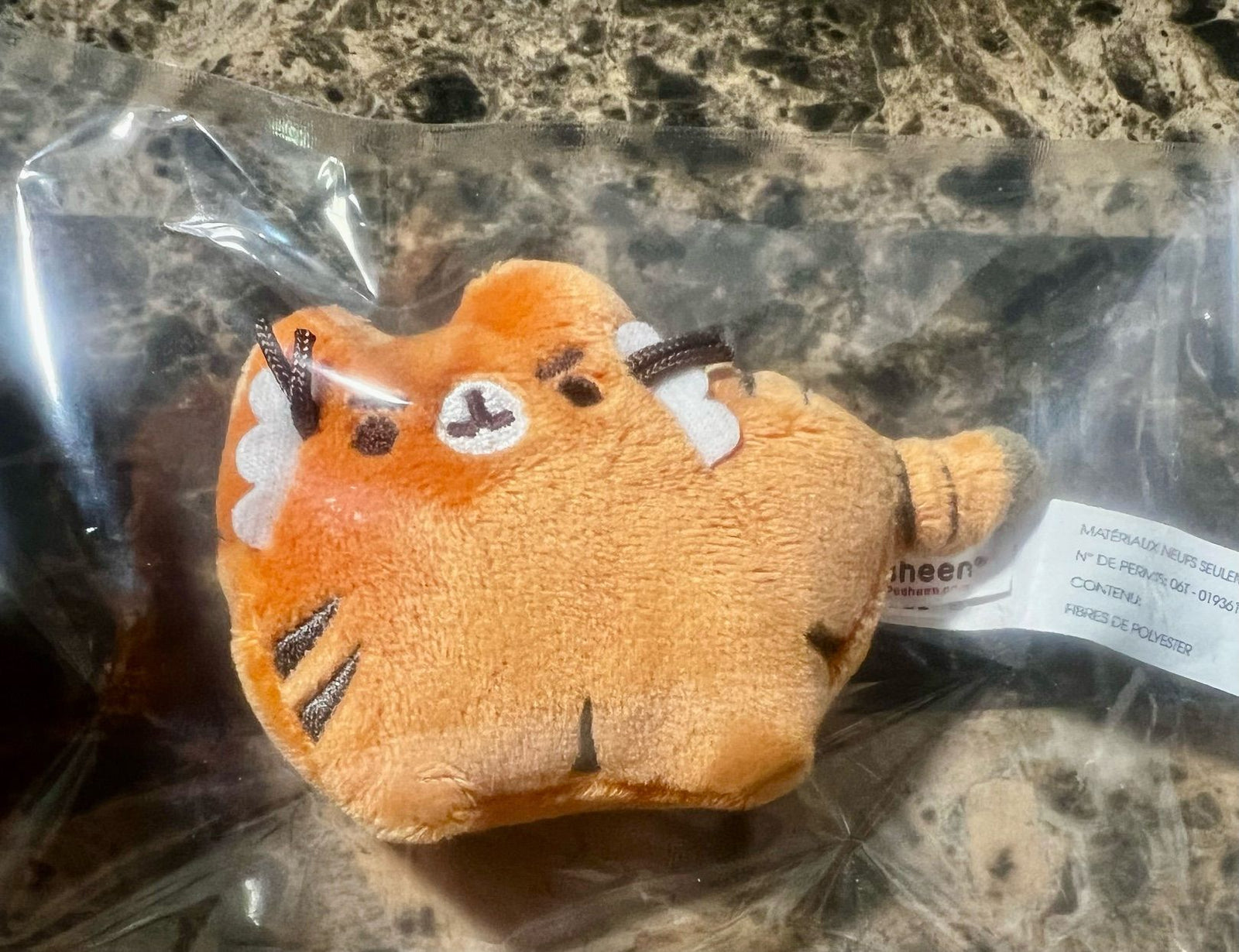 Pusheen Surprise Plush Keychain - Mystery Box Series 7: Pusheenimals - Pusheen x GUND - 1