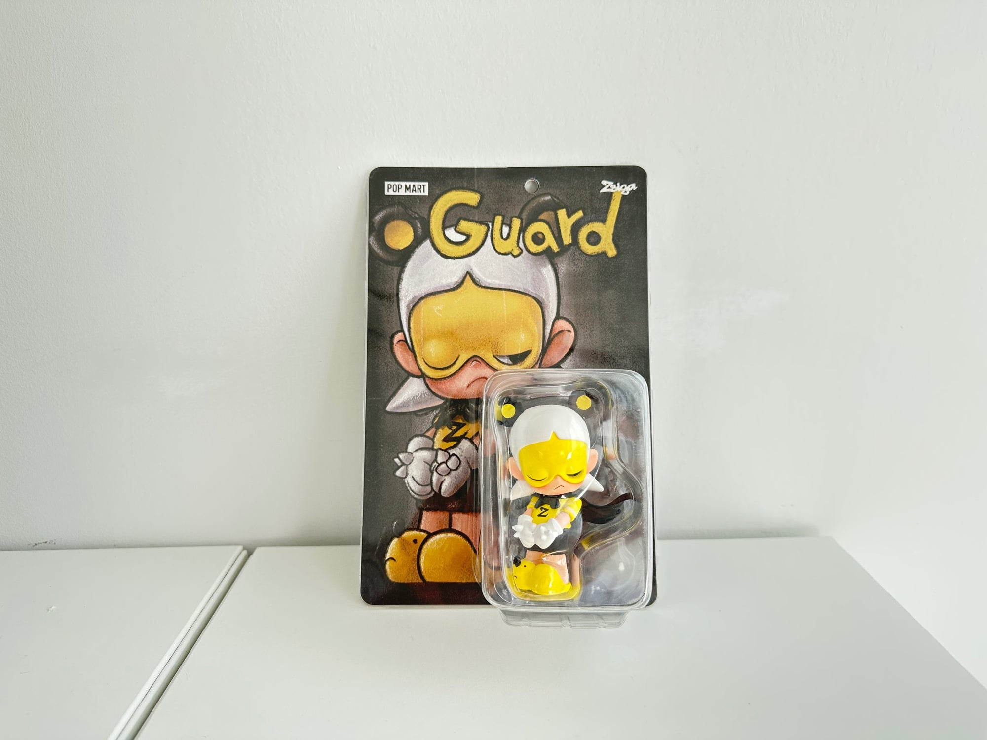 ZSIGA GUARD FIGURE by POP MART - 1