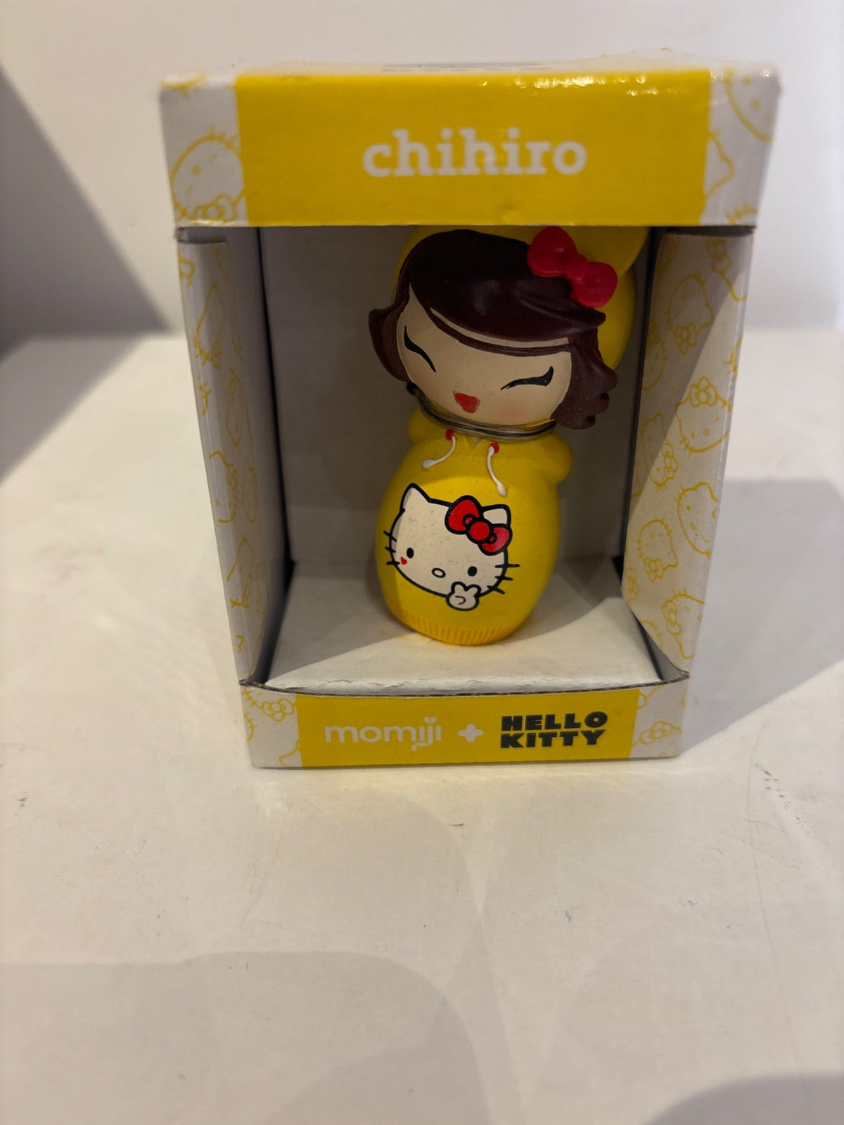 Chihiro- Momiji x Hello Kitty - 1