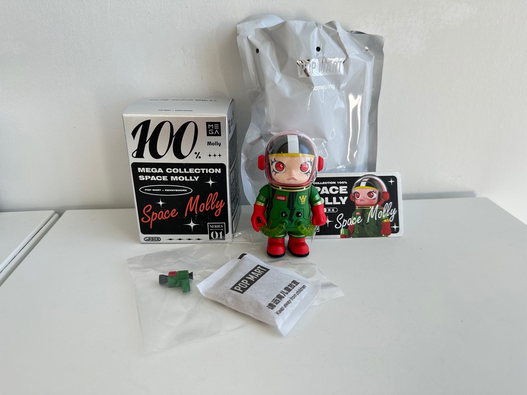 Watermelon - MEGA Collection 100% Space Molly Series 1 Blind Box by POP MART - 1