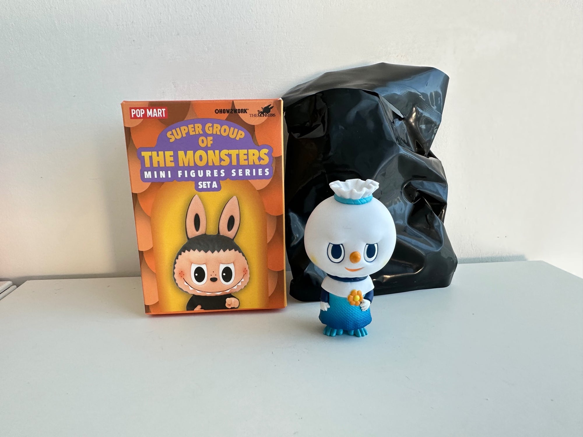 SPOOKY (Special Colour) - Super Group of THE MONSTERS Mini Figures Series Set A by POP MART - 1