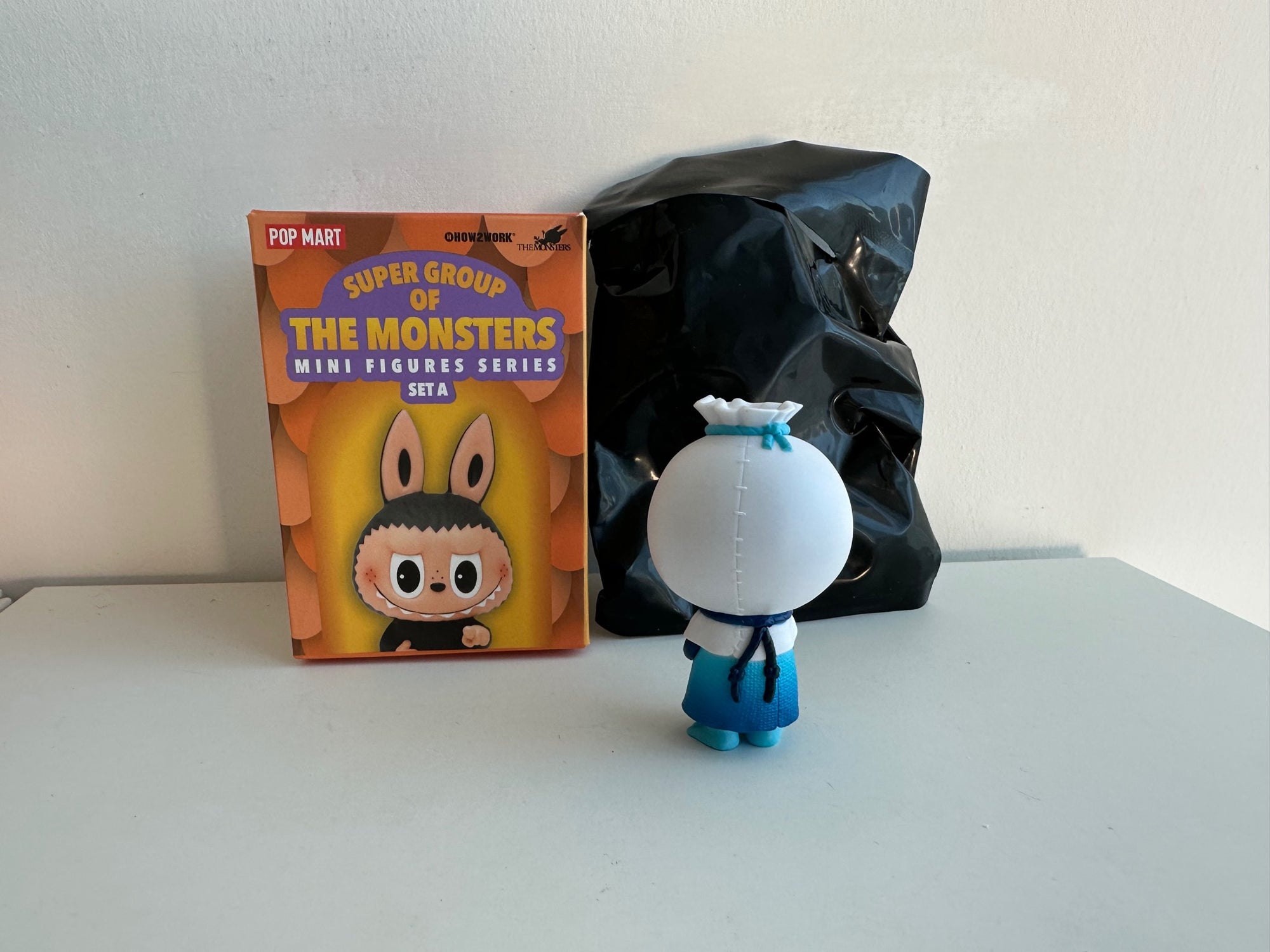 SPOOKY (Special Colour) - Super Group of THE MONSTERS Mini Figures Series Set A by POP MART - 1