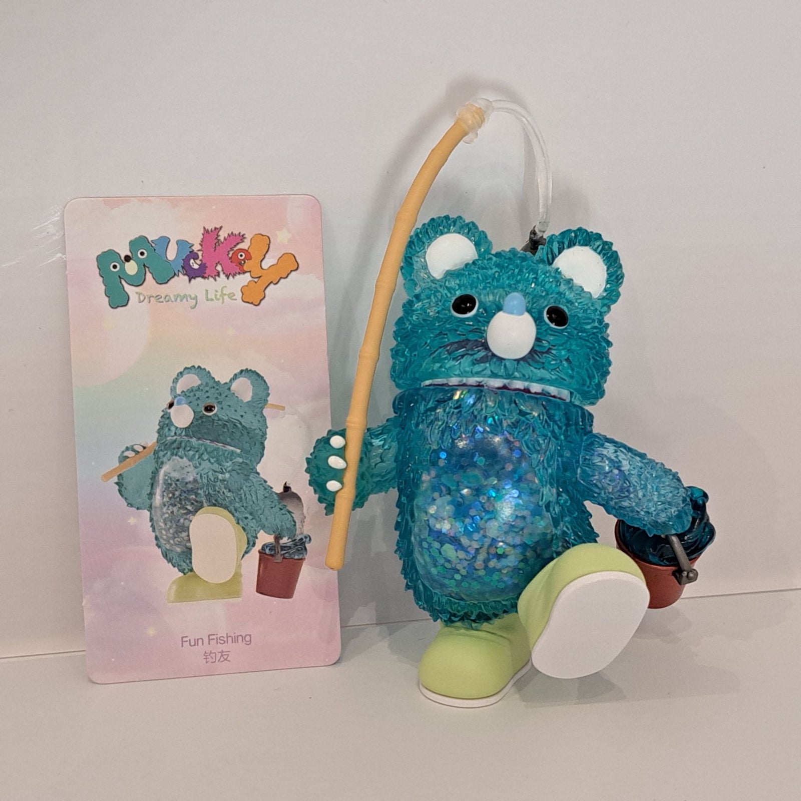 POPMART Instinctoy Muckey Dreamy Life - Fun Fishing - 1