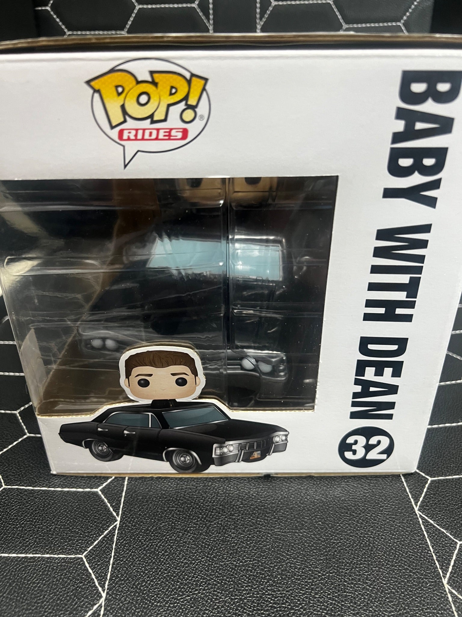 #32 - Dean Winchester with Baby (2017 Summer Convention Exclusive) - Supernatural - Funko Pop Rides - 3