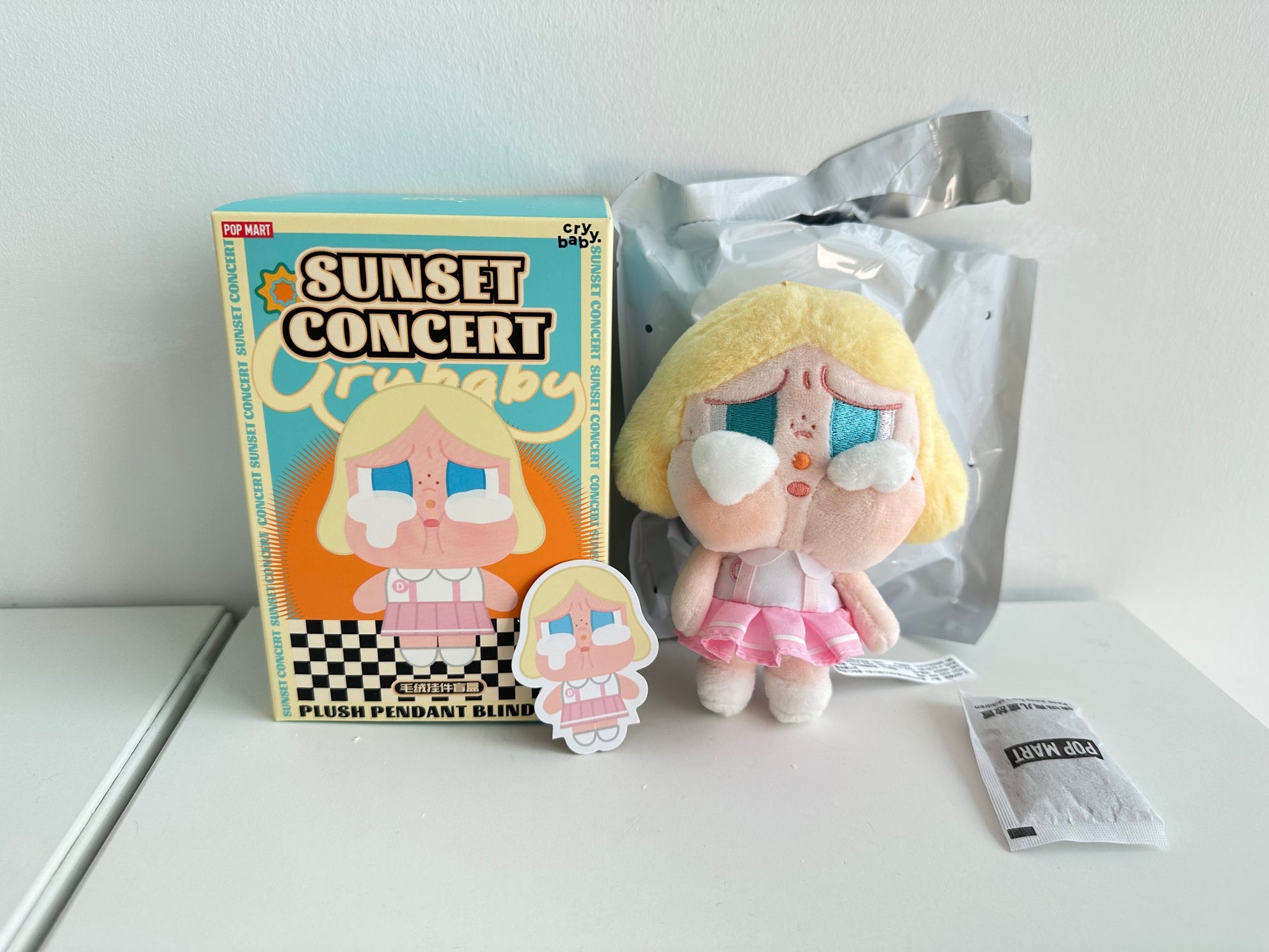 Pink White - CRYBABY Sunset Concert Series-Plush Pendant by POP MART - 2