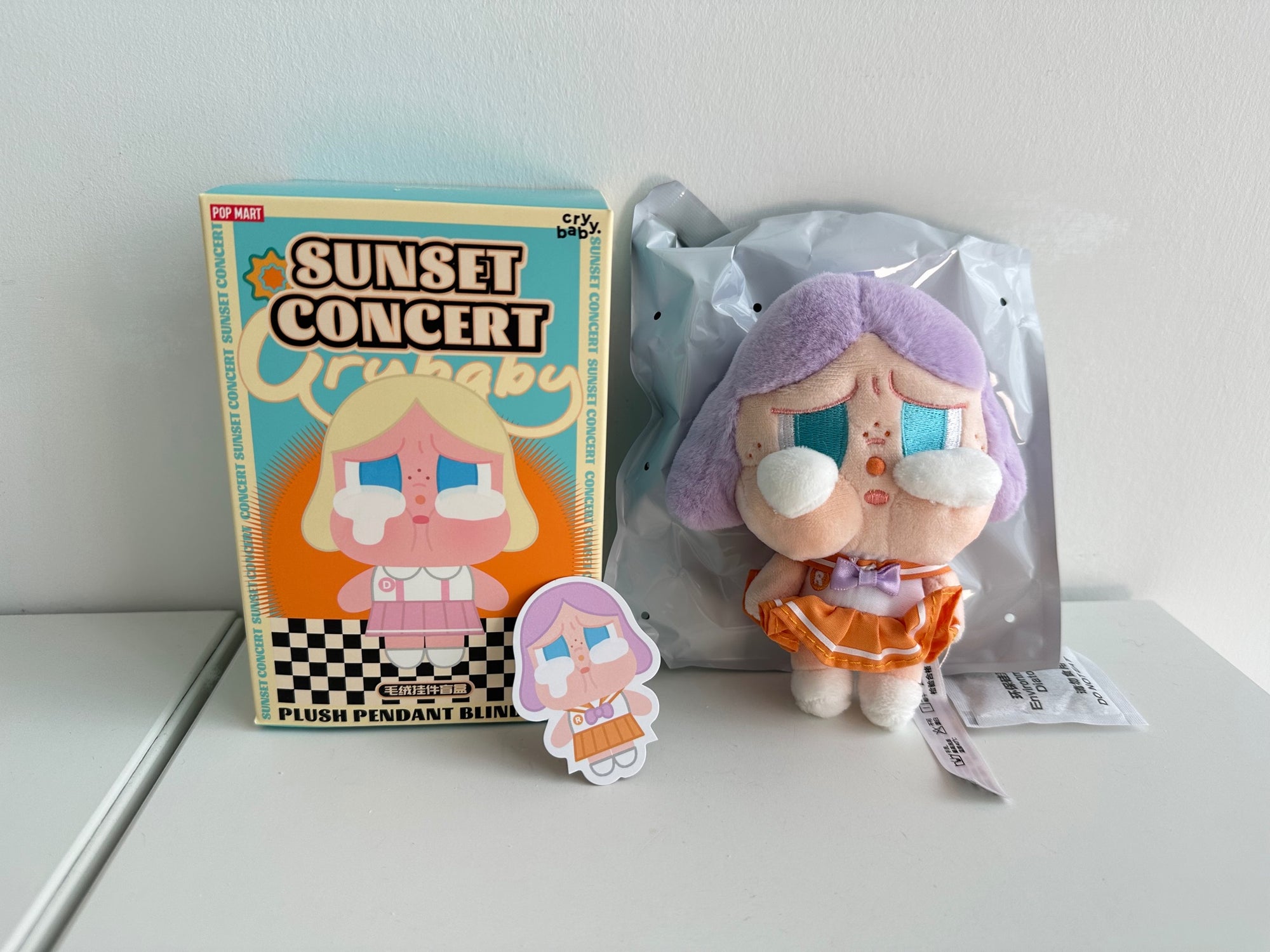 Bright Orange - CRYBABY Sunset Concert Series-Plush Pendant by POP MART - 1