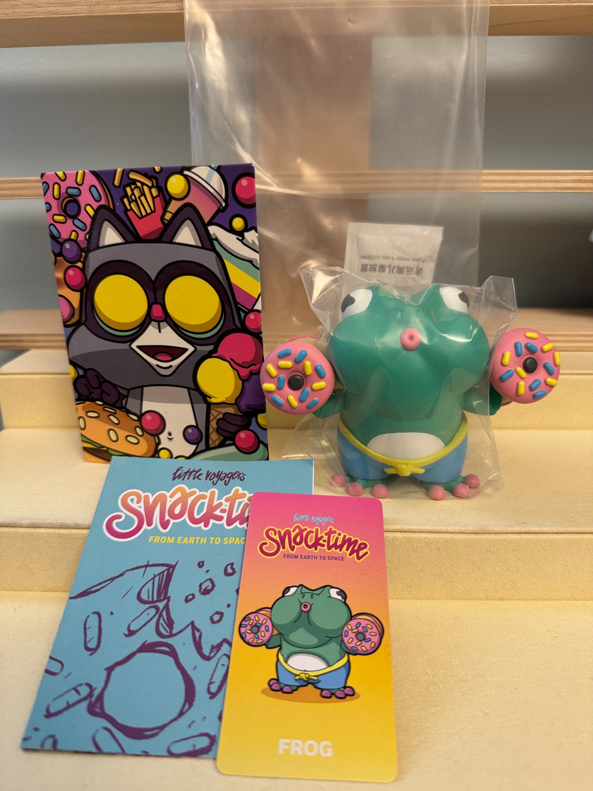 Pop Mart x Coarse Little Voyagers Snack - Time Earth - FROG - 1