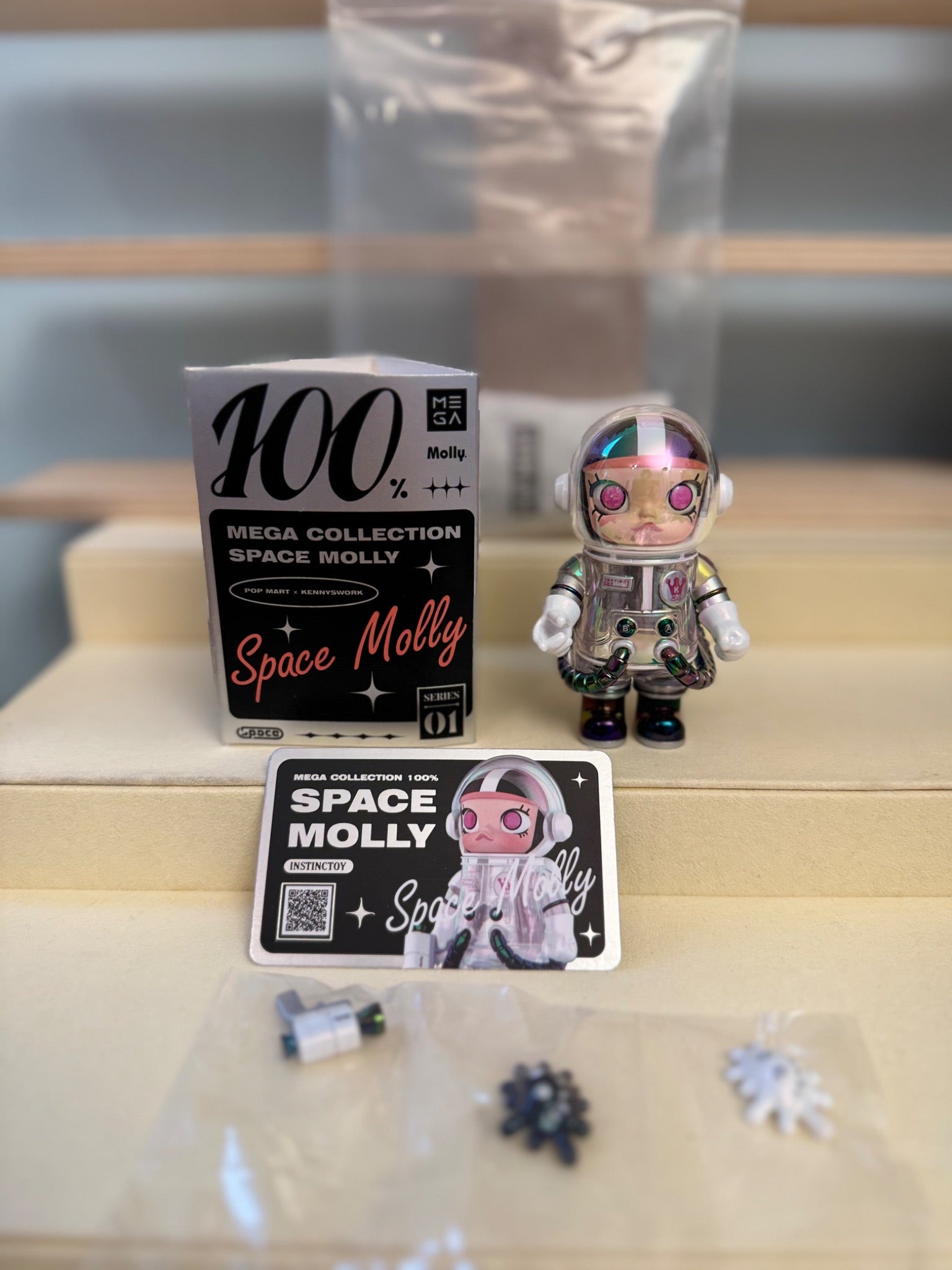 Pop Mart Space Molly 100% Series 01 - Instinctoy - 1