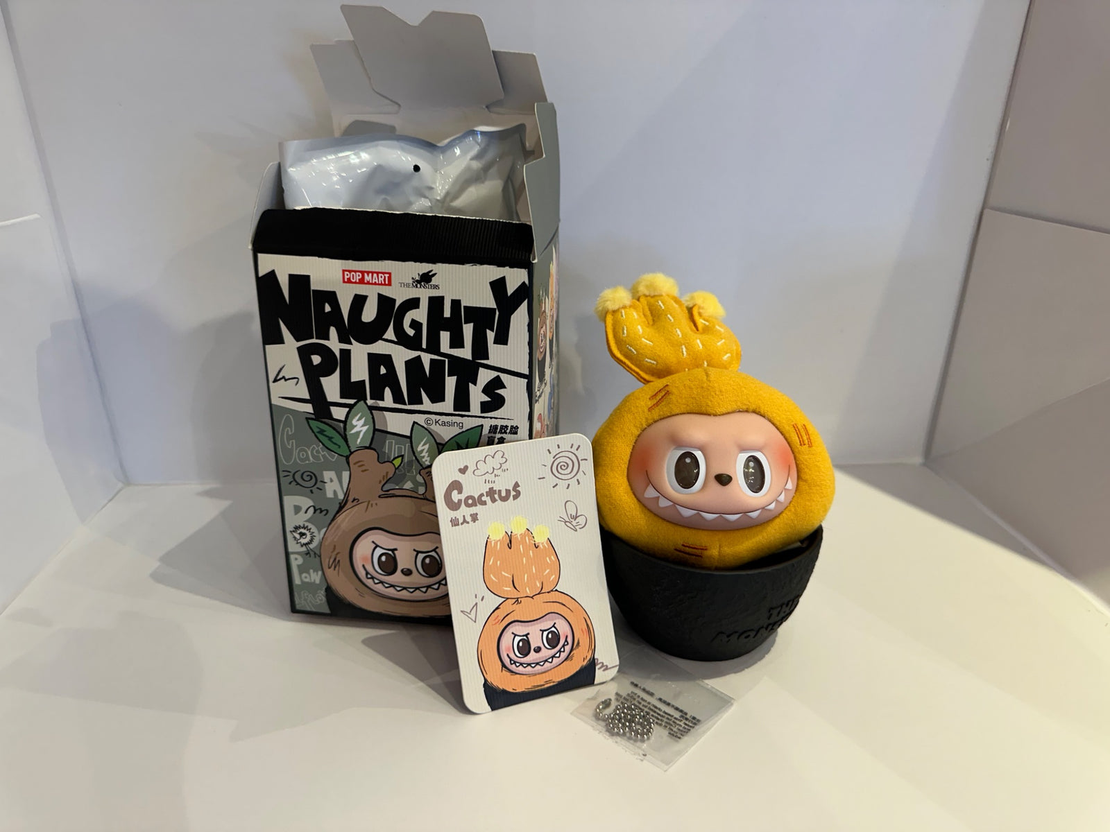 POPMART - The Monsters Naughty Plants yellow cactus  - 1