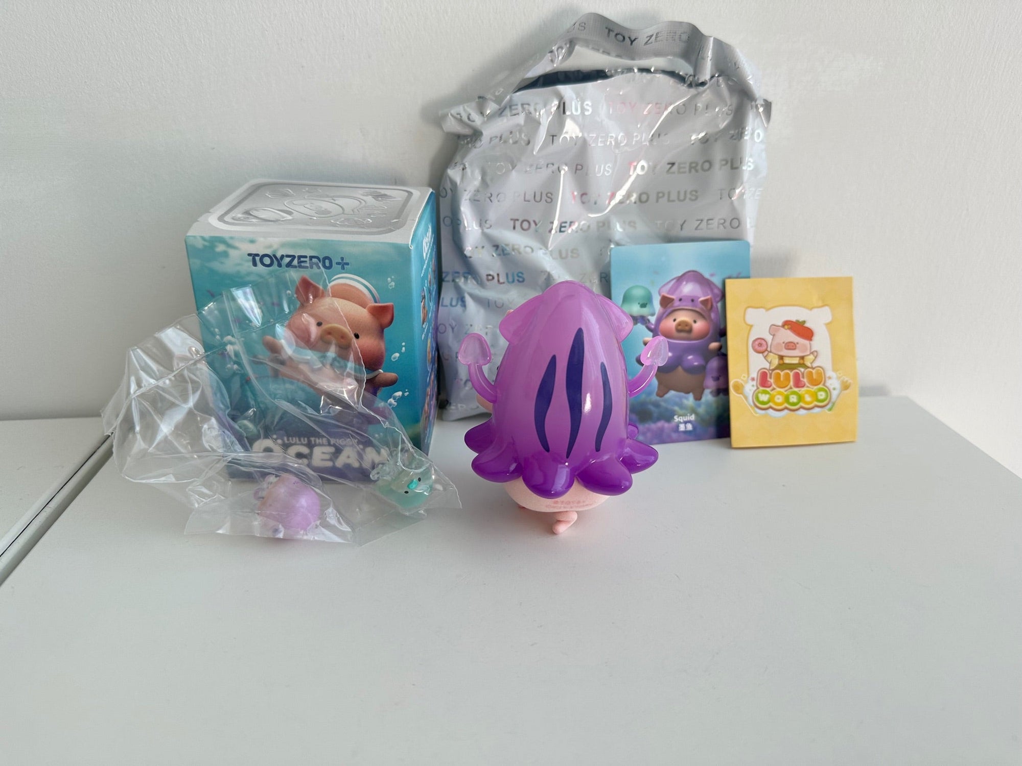 Squid - LULU THE PIGGY - OCEAN SERIES BLIND BOX by TOYZER0+ - 3