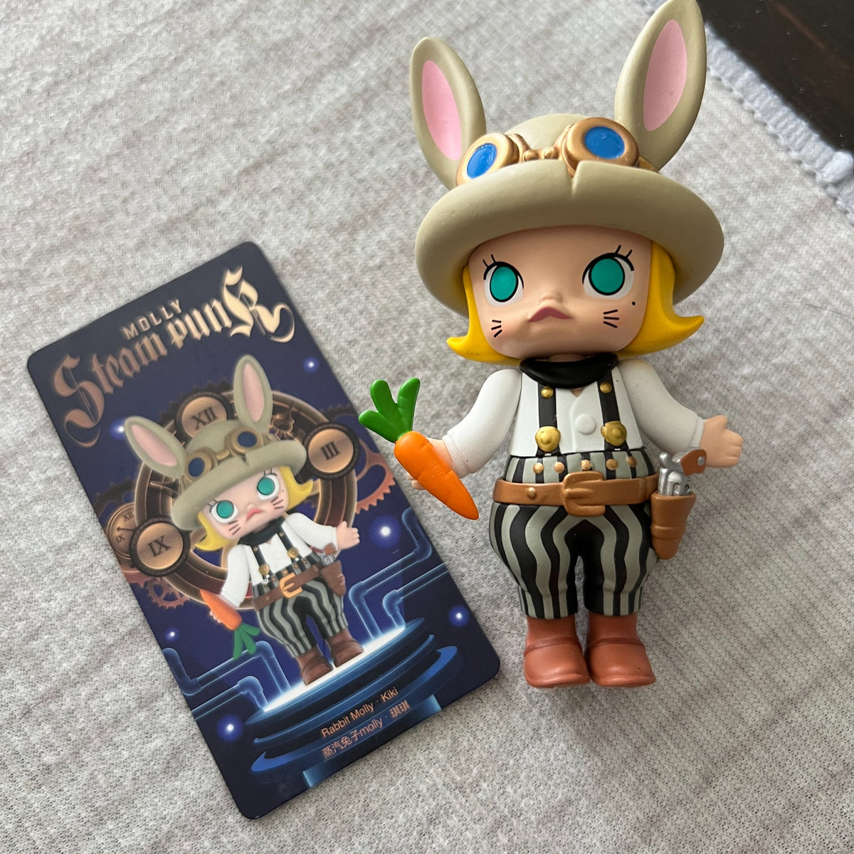 RABBIT MOLLY KIKI- MOLLY STEAM PUNK - POPMART - 1