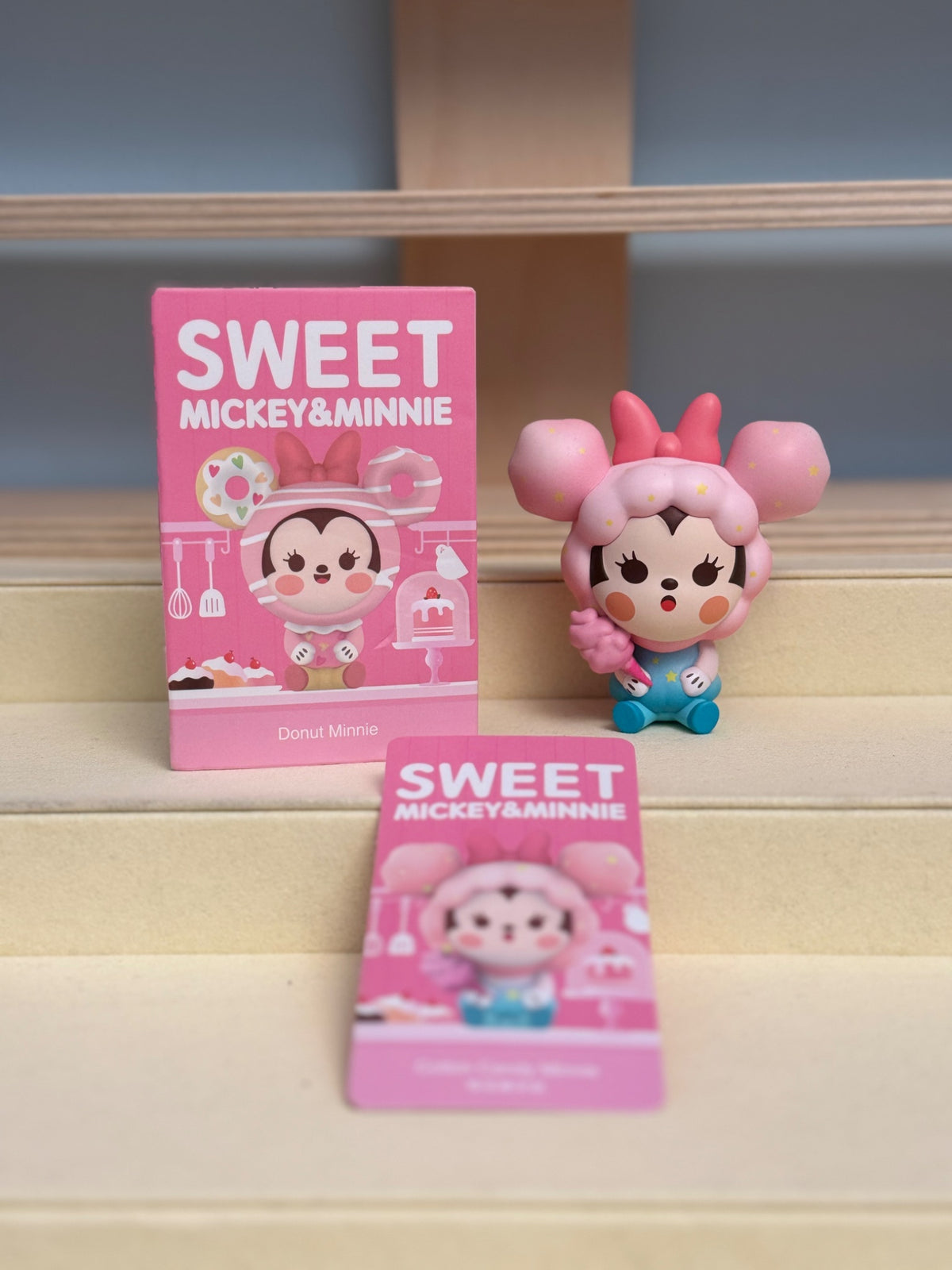 Cotton Candy Minnie- Sweet Mickey &amp; Minnie Series - Pop Mart Disney - 1