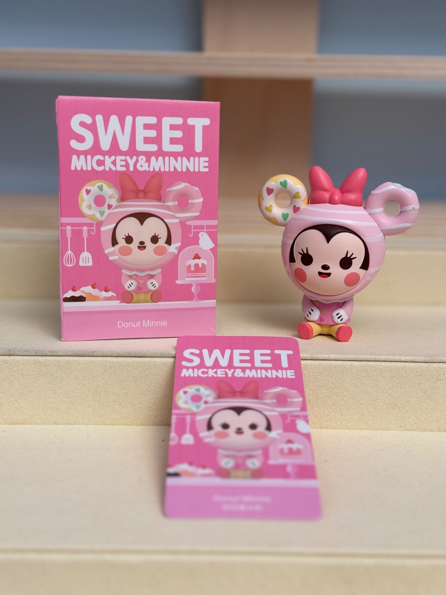 Donut Minnie - Sweet Mickey & Minnie Series - Pop Mart Disney - 1