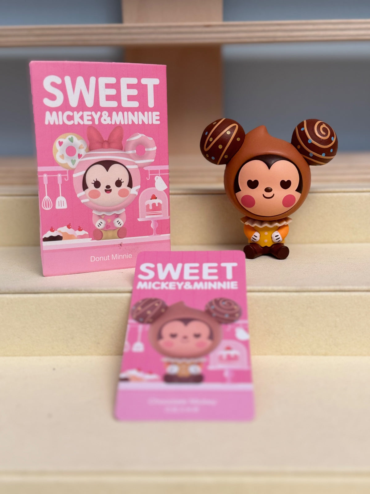 Chocolate Mickey - Sweet Mickey &amp; Minnie Series - Pop Mart Disney - 1