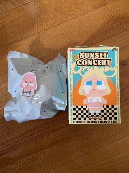 Pink Grey - CRYBABY Sunset Concert Series-Plush Pendant by POP MART - 1