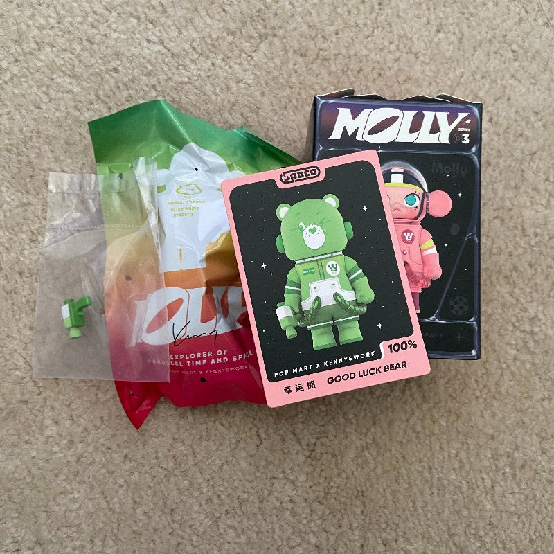 Good Luck Bear - MEGA SPACE MOLLY 100% Series 3 Blind Boxes by POP MART - 1