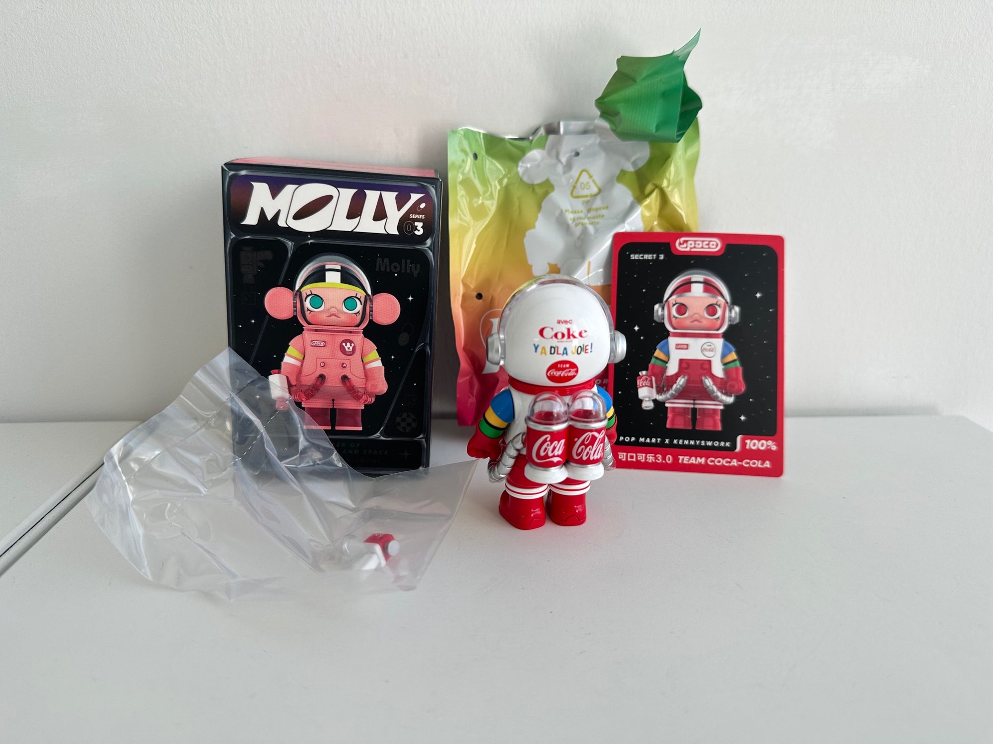 TEAM COCA-COLA - MEGA SPACE MOLLY 100% Series 3 by POP MART - 3