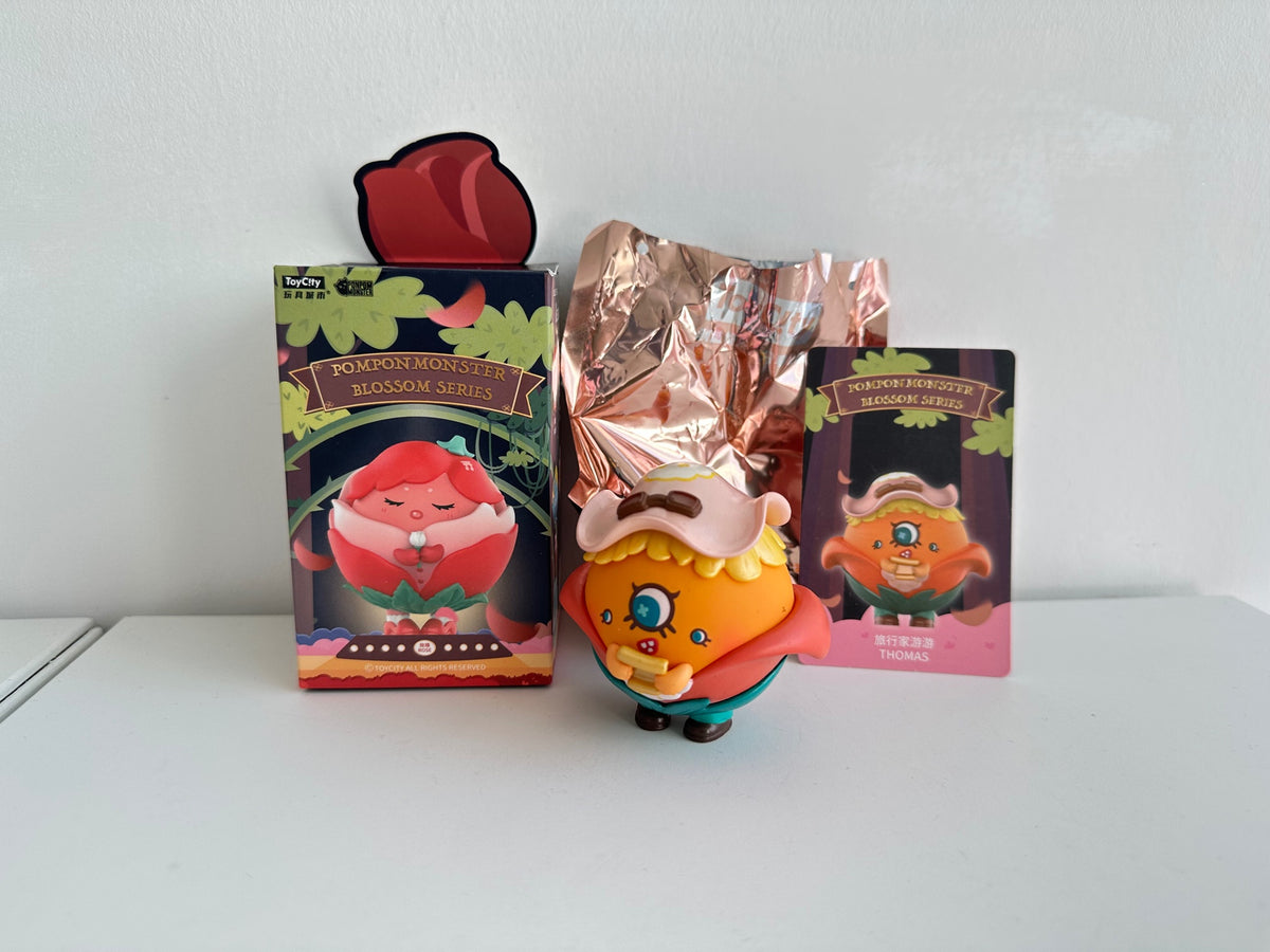 Thomas - Pompon Monster Blossom Series by Toy City - 1