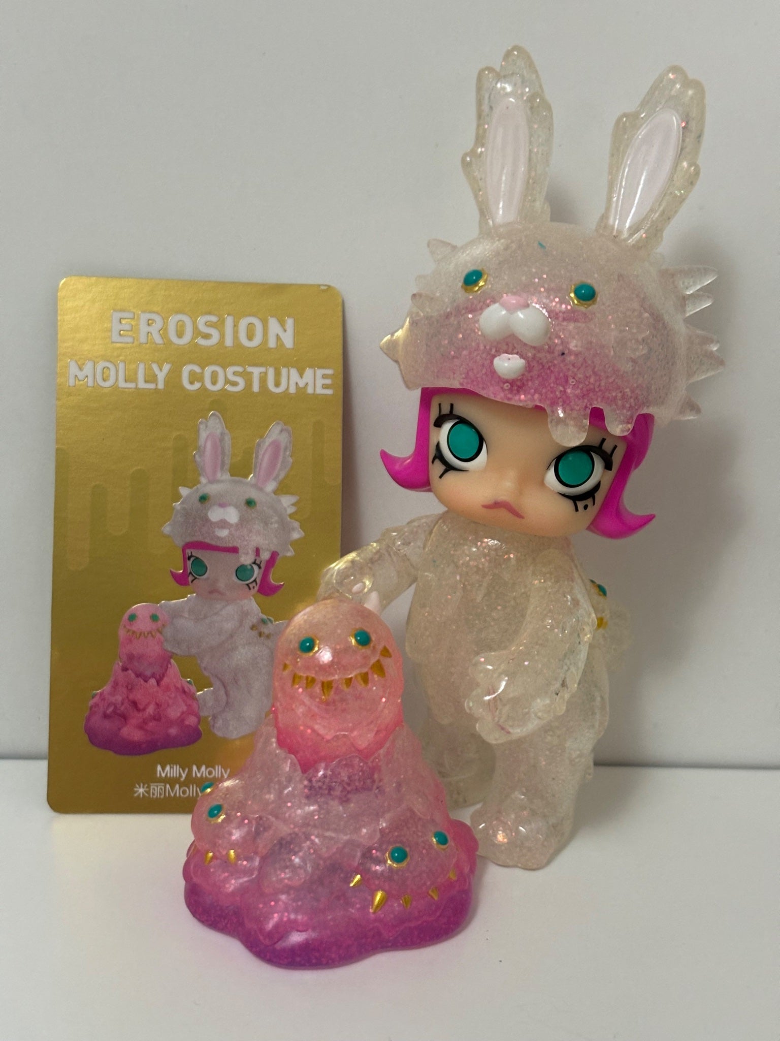 Popmart Erosion Costume Molly - Milly Molly (Variant) - 1