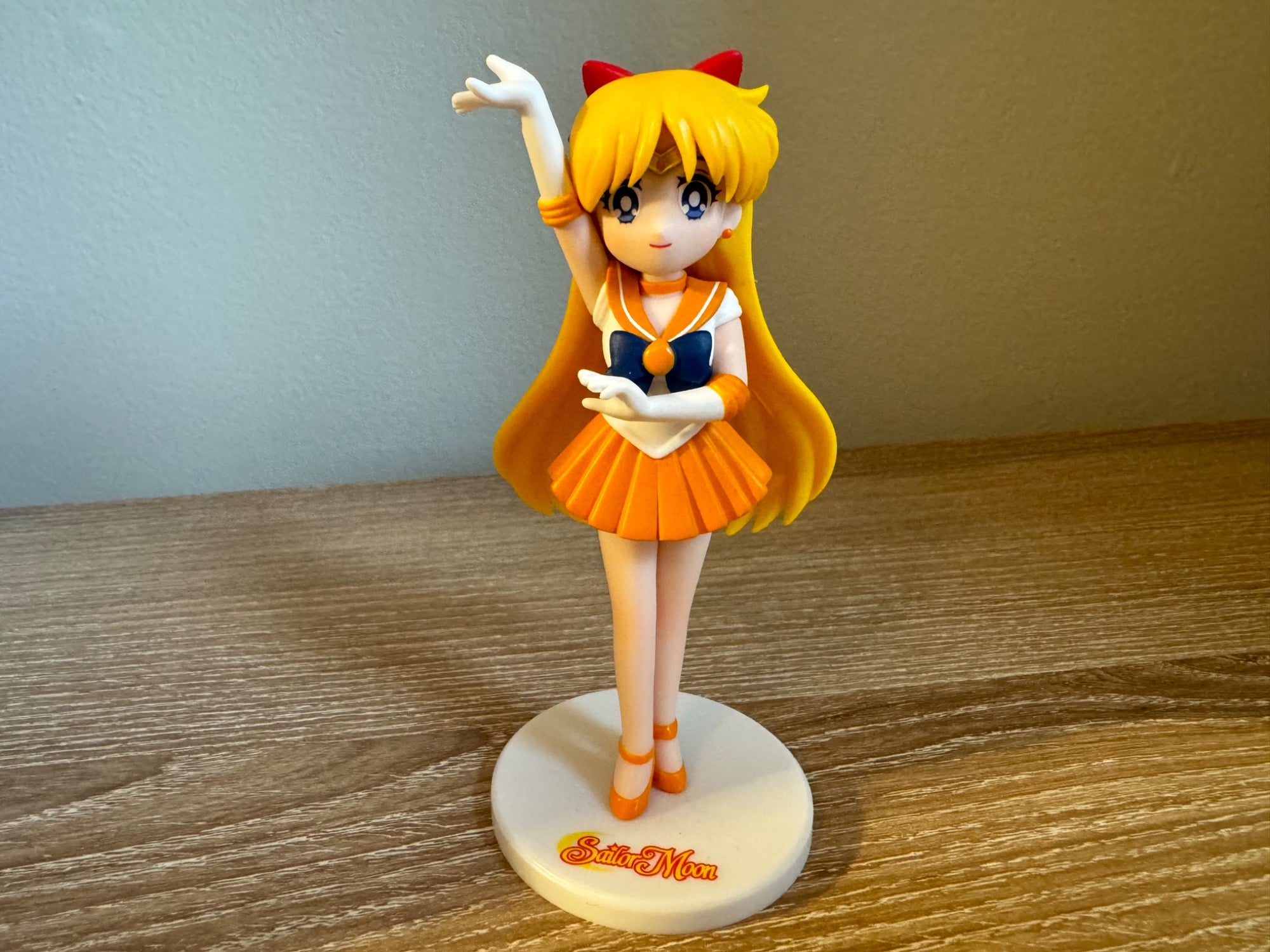 Sailor Venus - Sailor Moon Pretty Guardian Series - POP MART X BANDAI NAMCO - 1