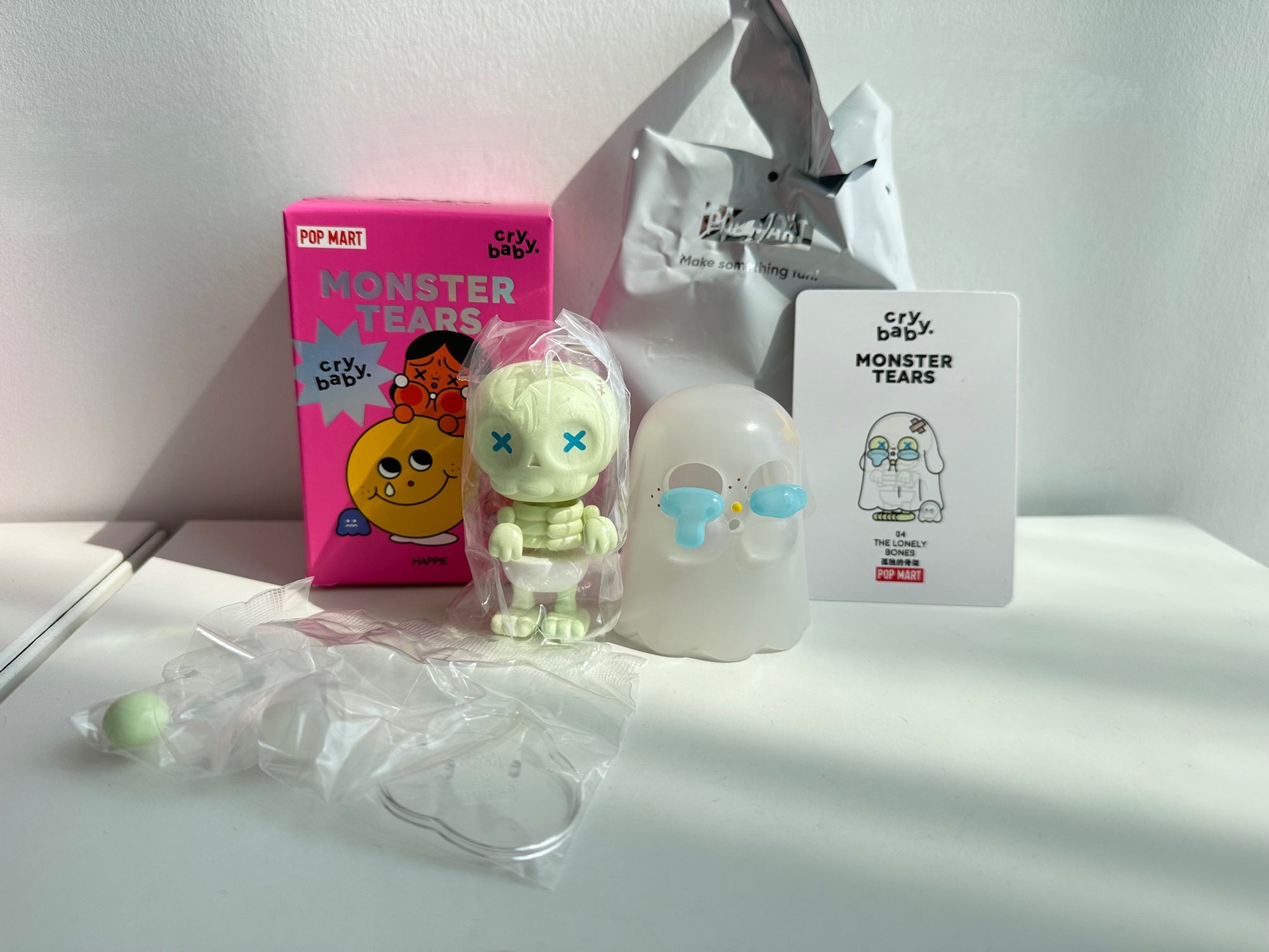 The Lonely Bones - CRYBABY Monster's Tears Blind Box Series by POP MART - 1