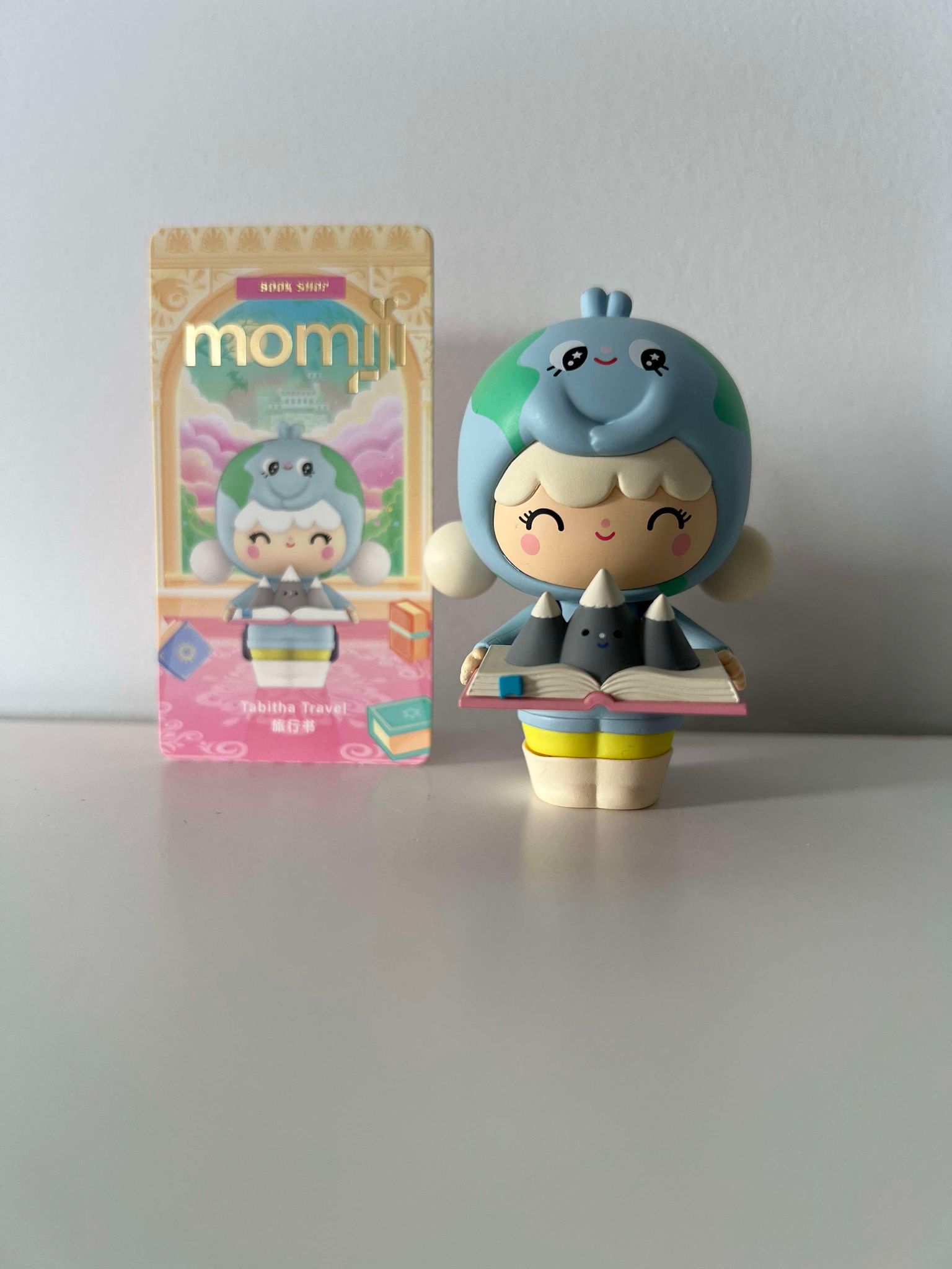 Tabitha Travel - Momiji Book Shop Series by POP MART - 1