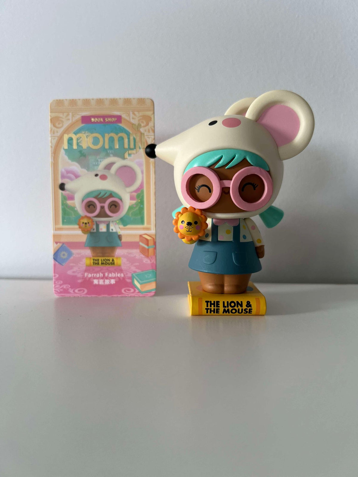 Farrah Fables - Momiji Book Shop Series by POP MART - 1