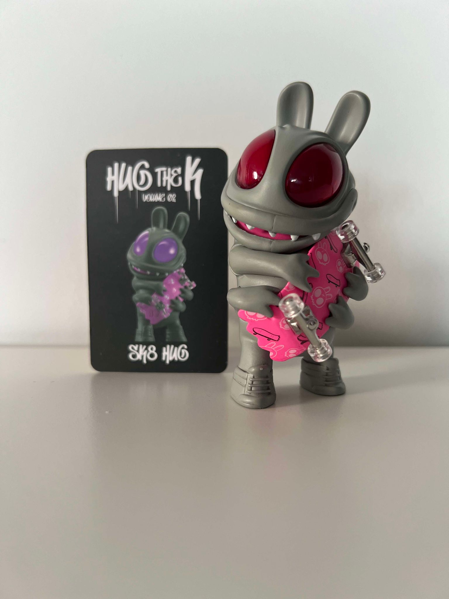 SK8 Hug - Hug the K Vol. 2 Series by Nikopicto x Lam Toys - 1