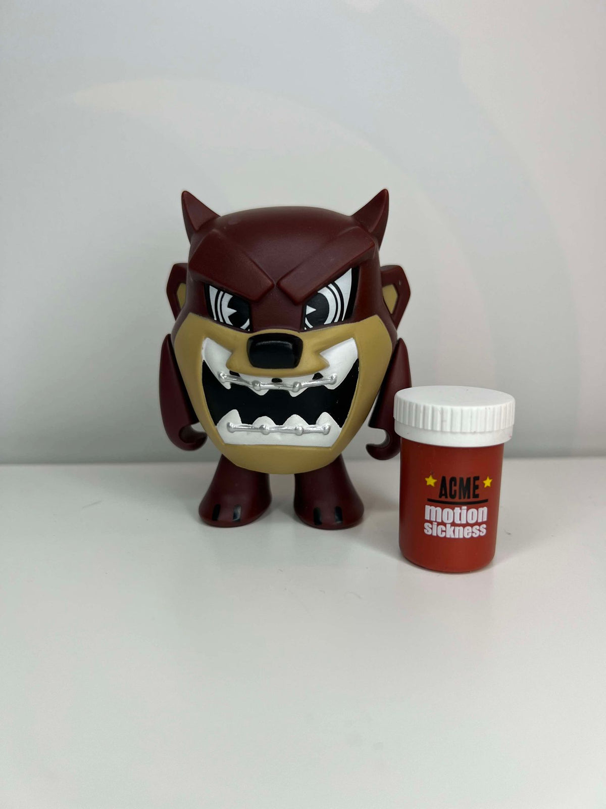 Tasmanian Devil- Kidrobot x Looney Tunes Mini Series Blind Box - 1