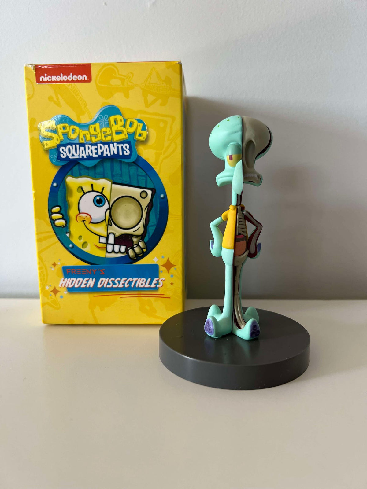 Squidward - Hidden Dissectables Spongebob Squarepants Series by Jason Freeny x Mighty Jaxx - 1