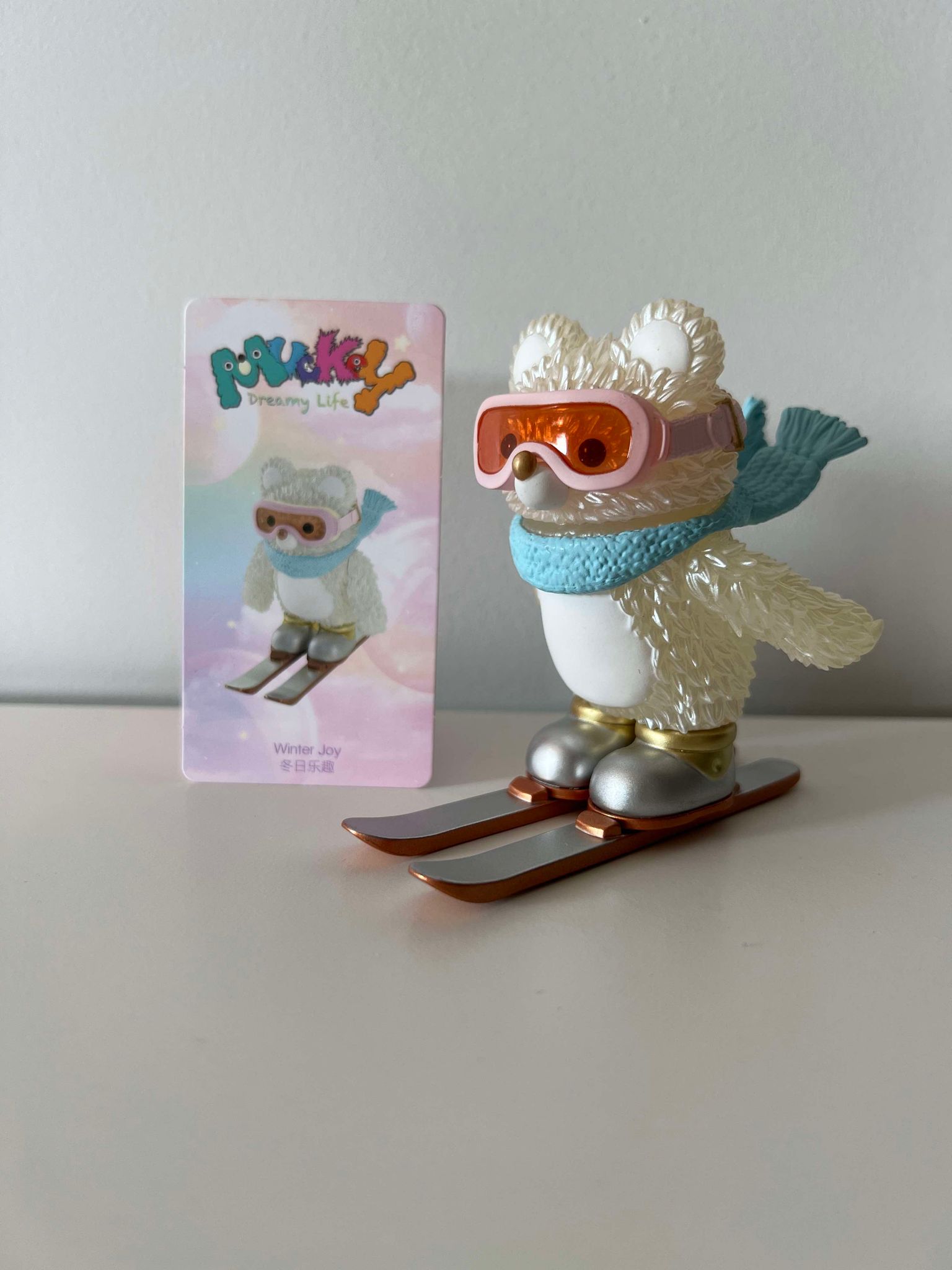 Winter Joy - Muckey Dreamy Life by INSTINCTOY x POP MART - 1