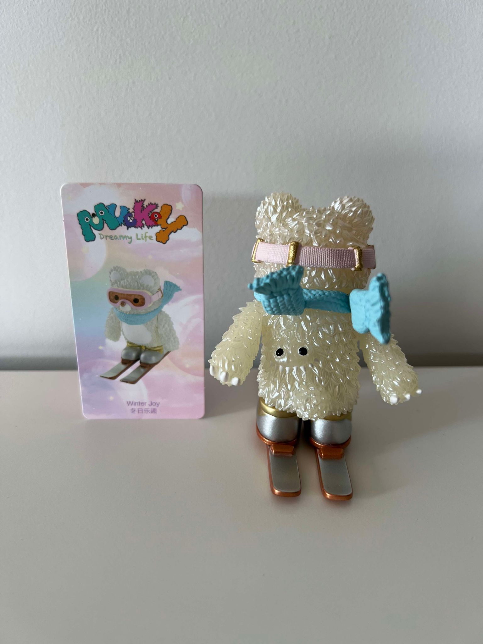 Winter Joy - Muckey Dreamy Life by INSTINCTOY x POP MART - 1