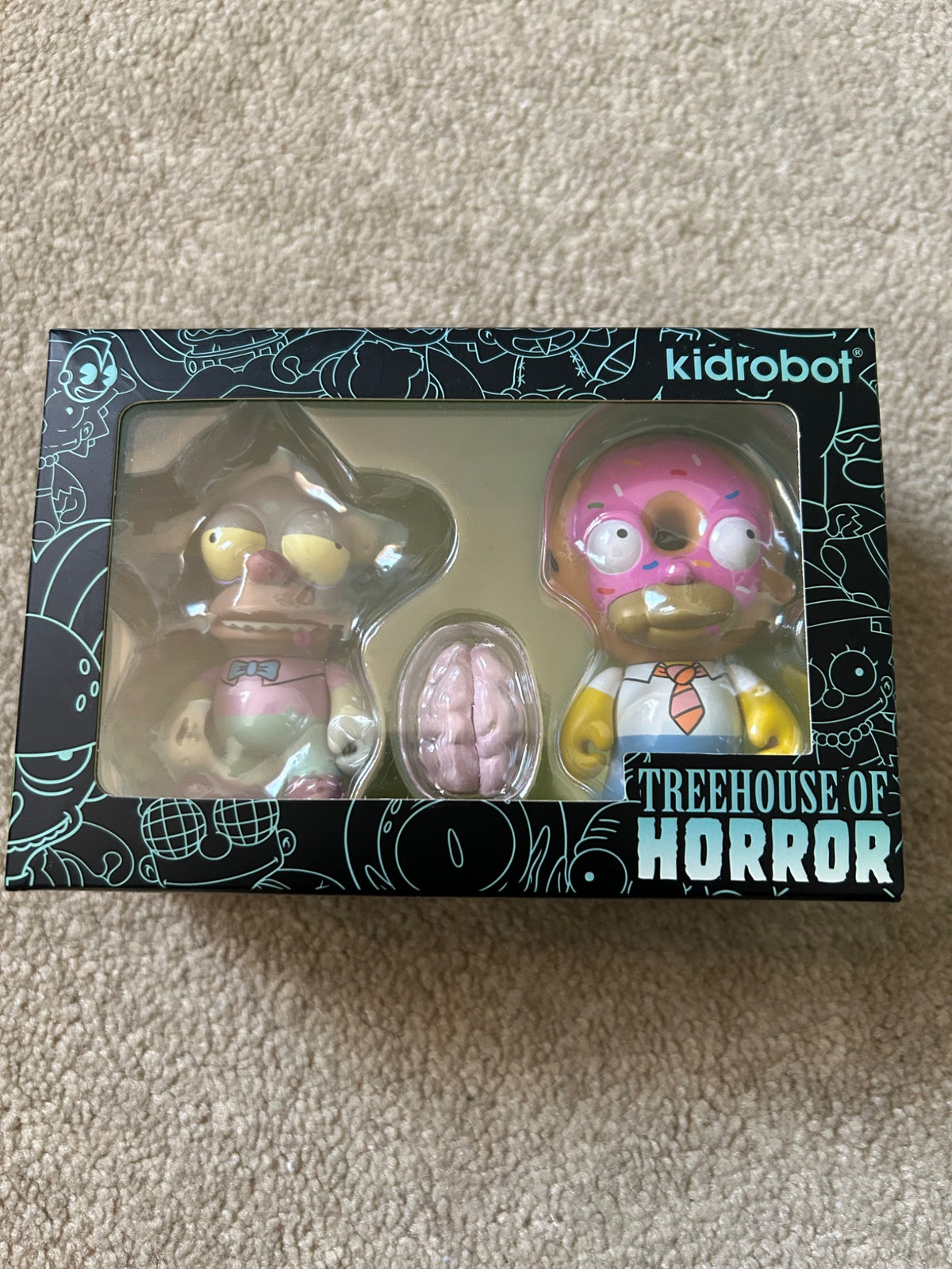 Kidrobot Simpsons Treehouse Of Horror krusty Zombie And Homer Simpson Donut - 1