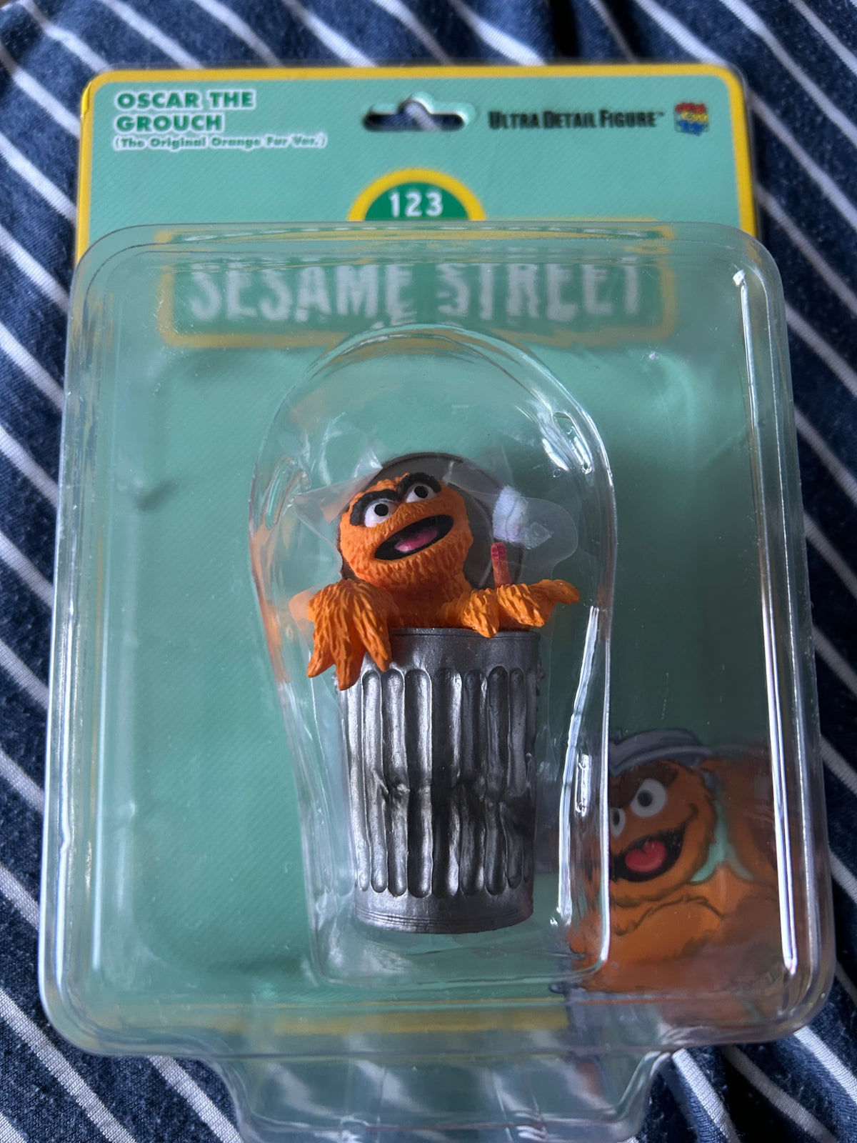 Sesame Street Oscare The Grouch (The Orginal Orange Fur Version) By Medicome Toy Corporation  - 1