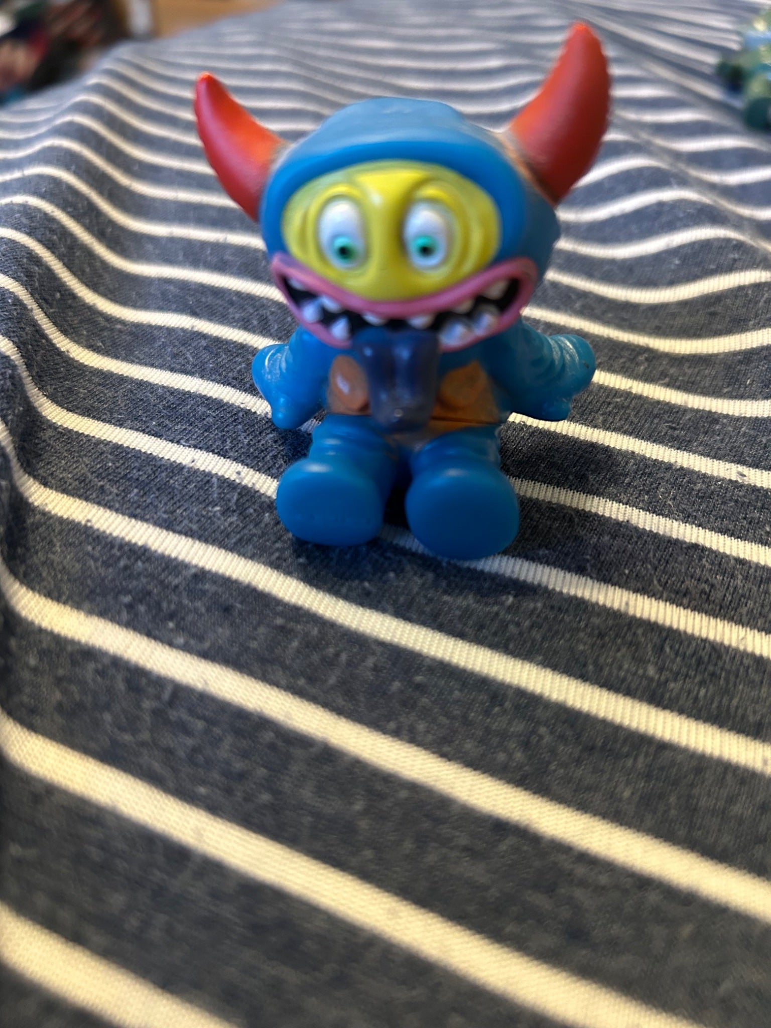 Bekkos by PicoPico x Vinyl Artist Gacha Series 11 blue  - 1