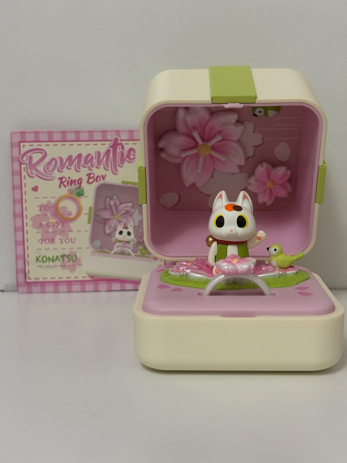 Popmart Romantic Ring Box Series 1 - Konatsu - 1