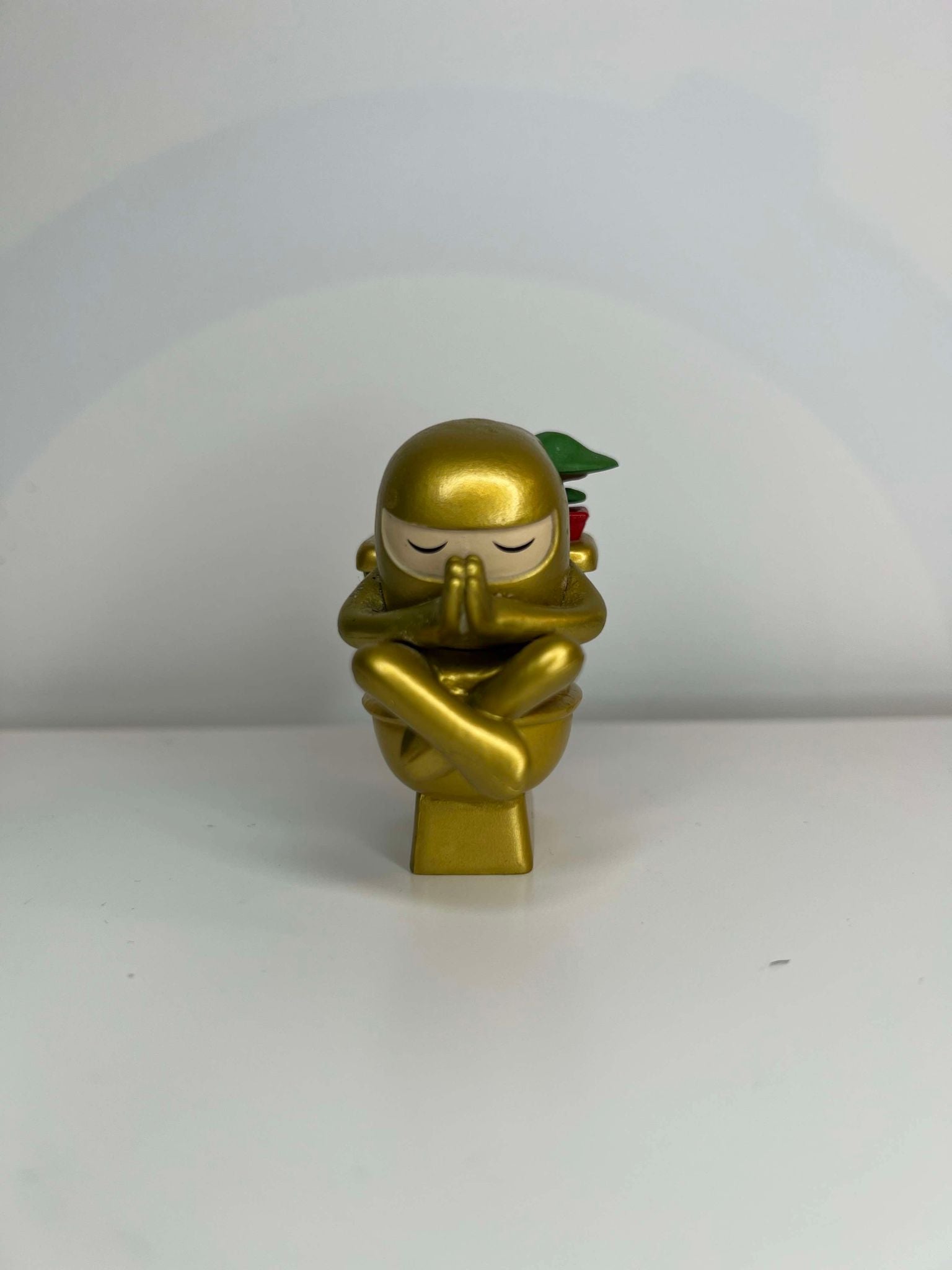 Funko Paka Paka Toilet Ninjas Series 1 Gold W.C. Hyper Chase Figure - 1