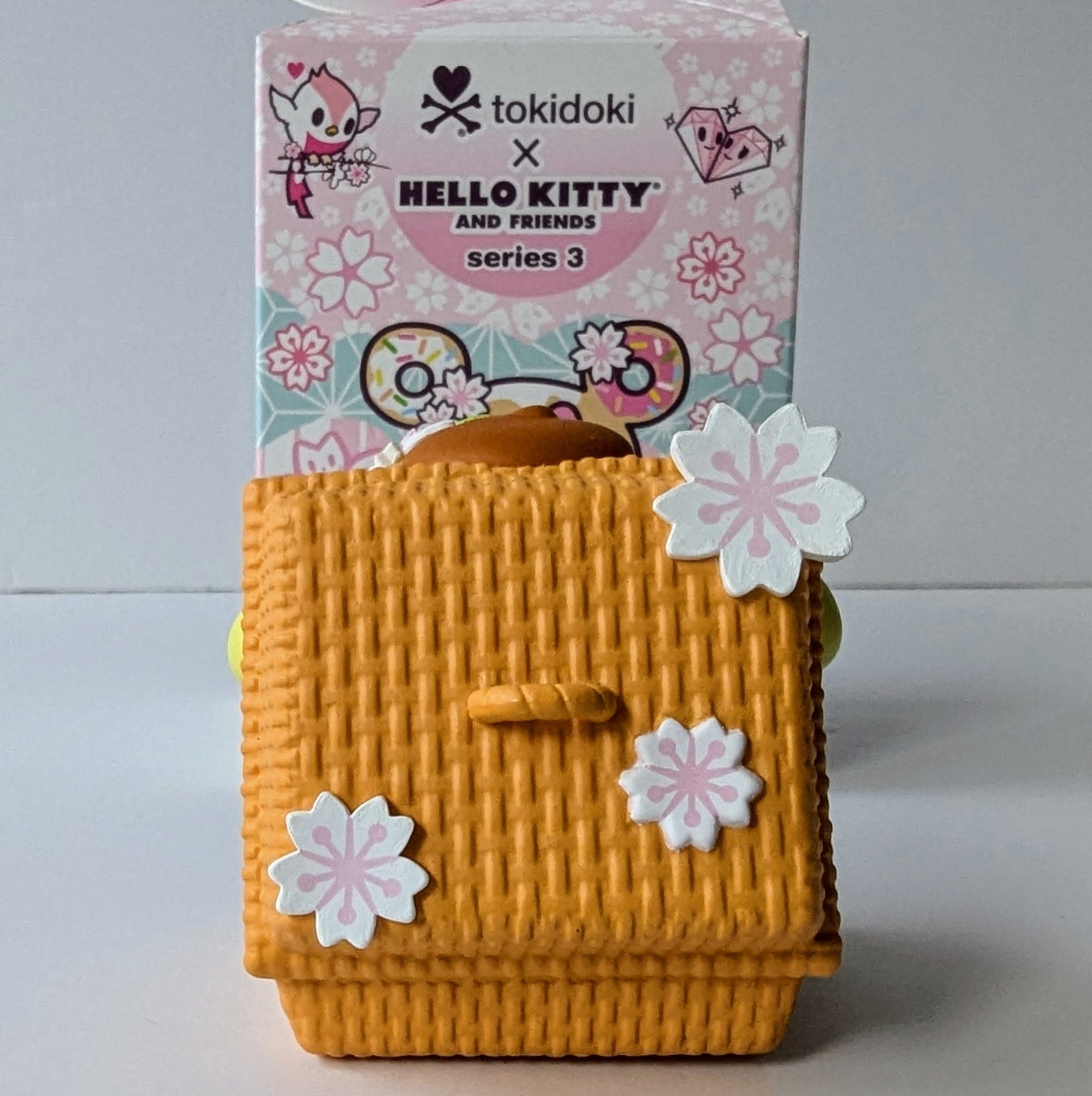 Pompompurin - Tokidoki x Hello Kitty And Friends Series 3 Cherry Blossom - 3