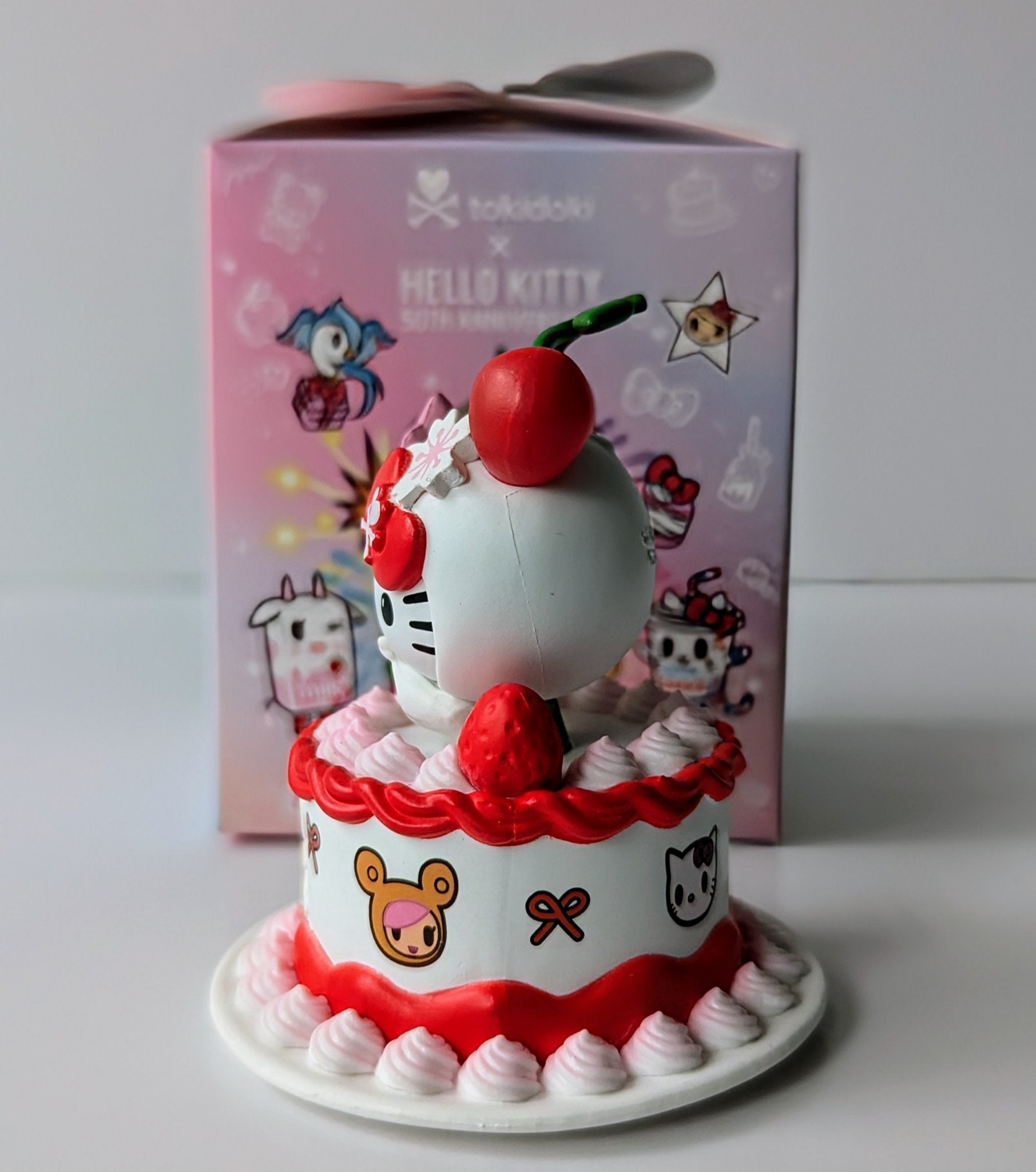 Hello Kitty Cake - Tokidoki x Hello Kitty 50th Anniversary Series - 1