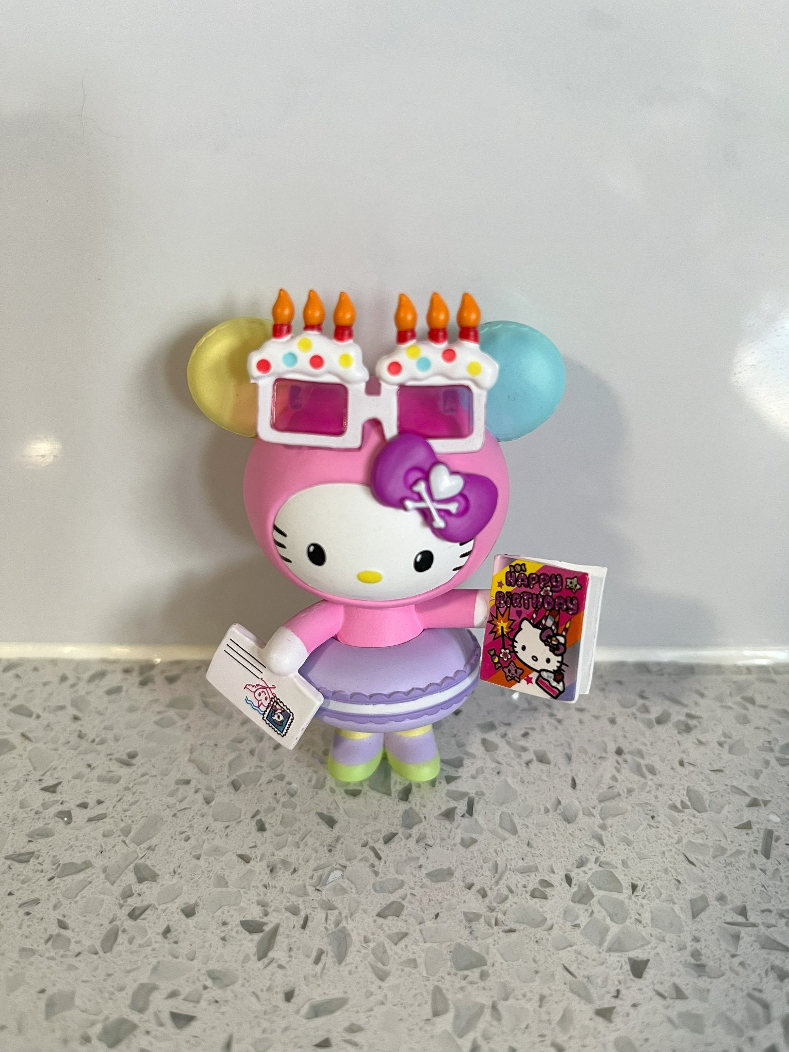 Macaron Hello Kitty - Tokidoki x Hello Kitty 50th Birthday  - 1