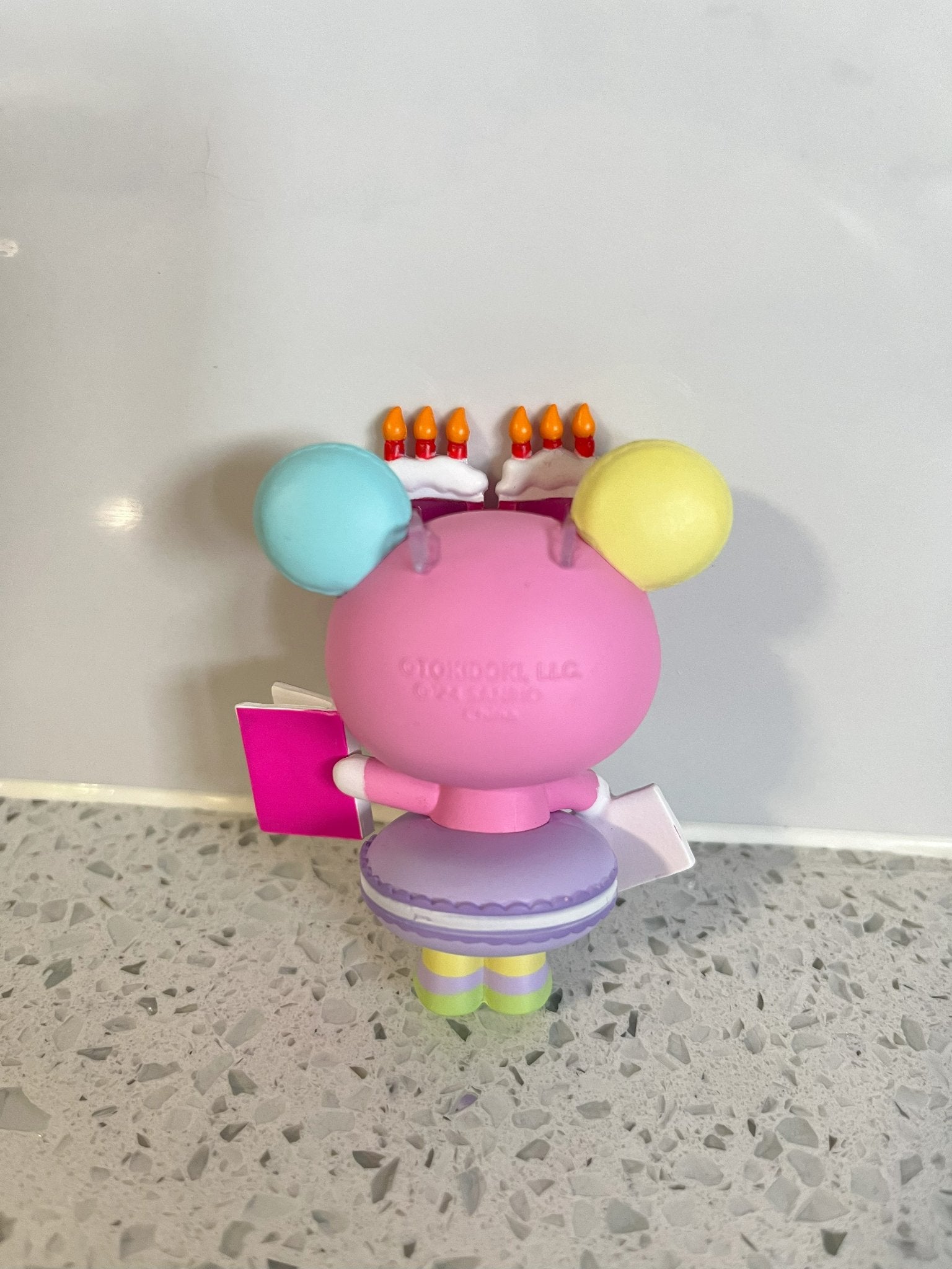 Macaron Hello Kitty - Tokidoki x Hello Kitty 50th Birthday  - 1