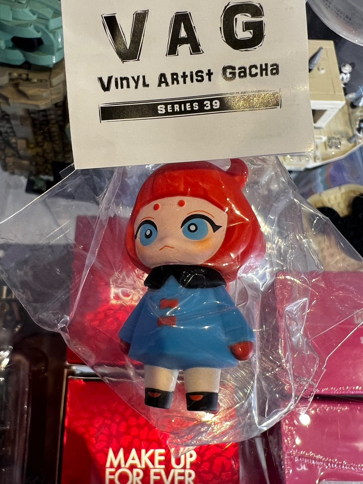 Red &amp; Blue - Vinyl Artist Gacha (VAG) Series 39 - Mir by Haruko  - 1