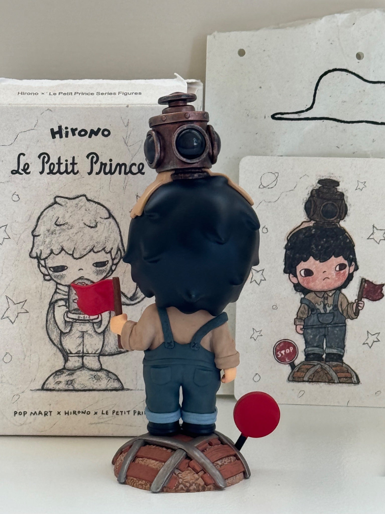 The Switchman - Hirono x Le Petit Prince series by POP MART - 3