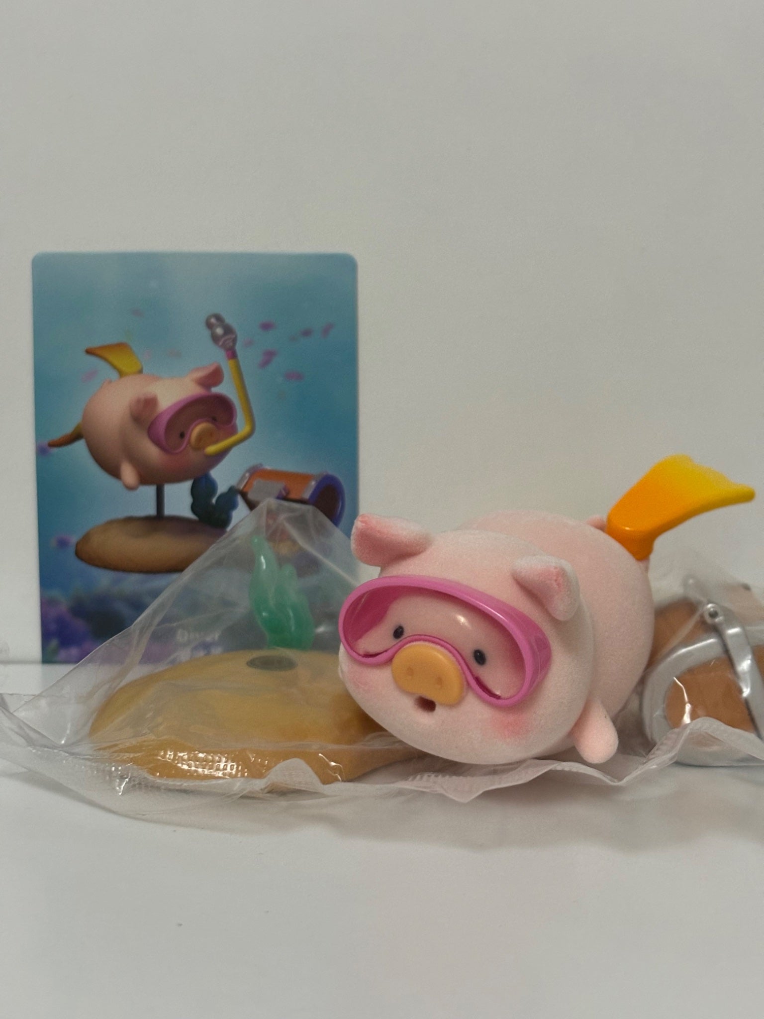 Diver - Lulu the Piggy Ocean Series - 1