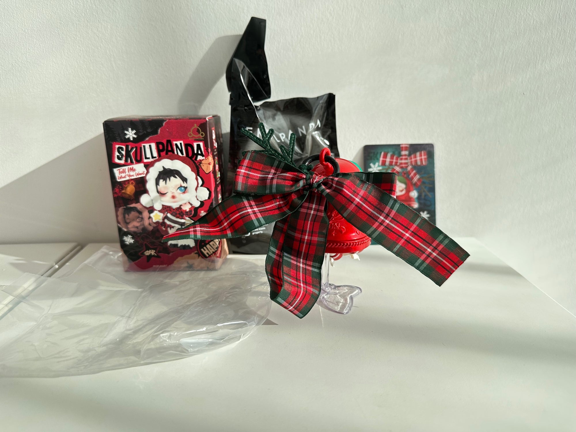 Jingle all the way (red/chaser/secret)- SKULLPANDA Tell Me What You Want Series by POP MART - 5