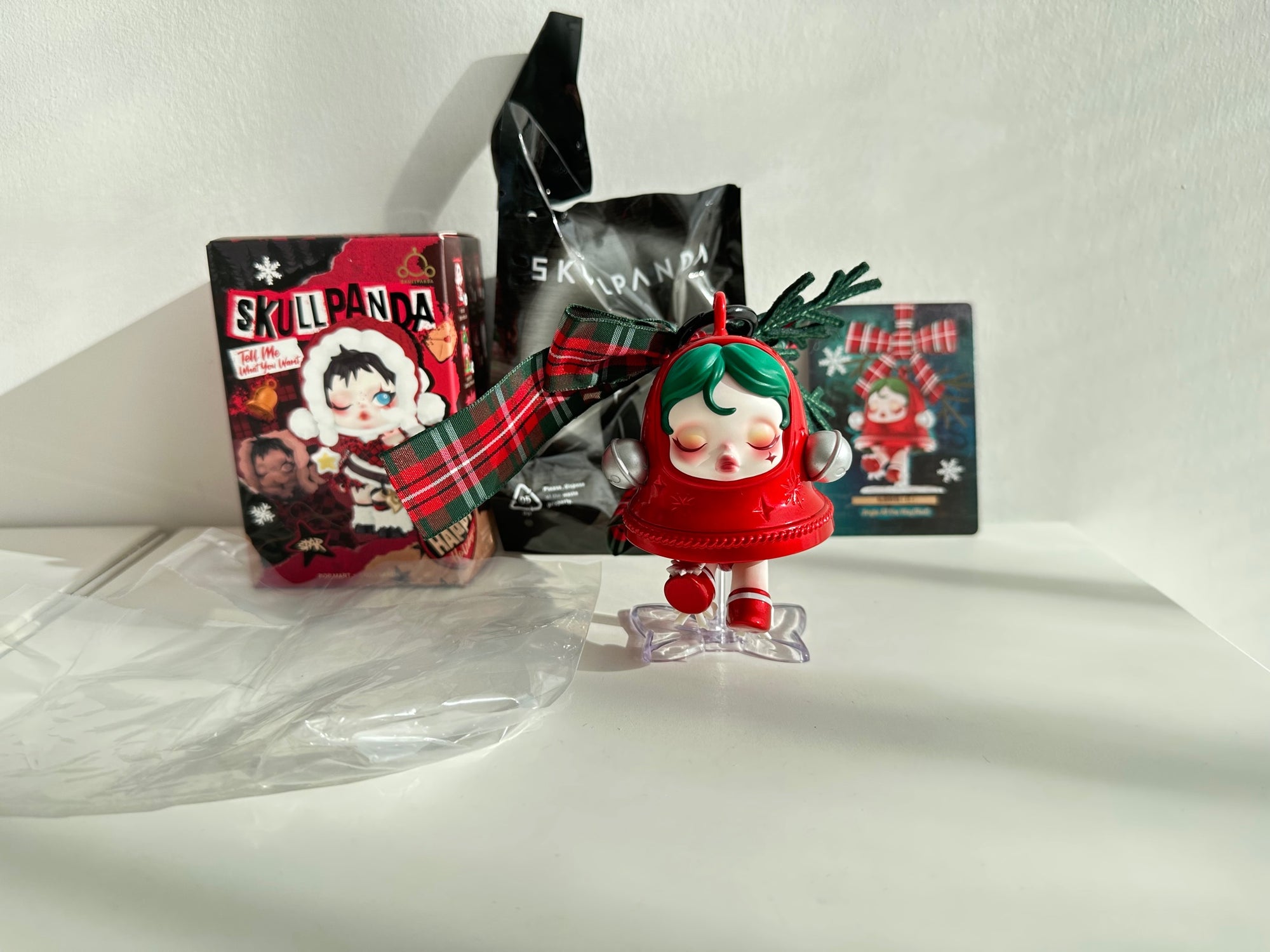 Jingle all the way (red/chaser/secret)- SKULLPANDA Tell Me What You Want Series by POP MART - 4