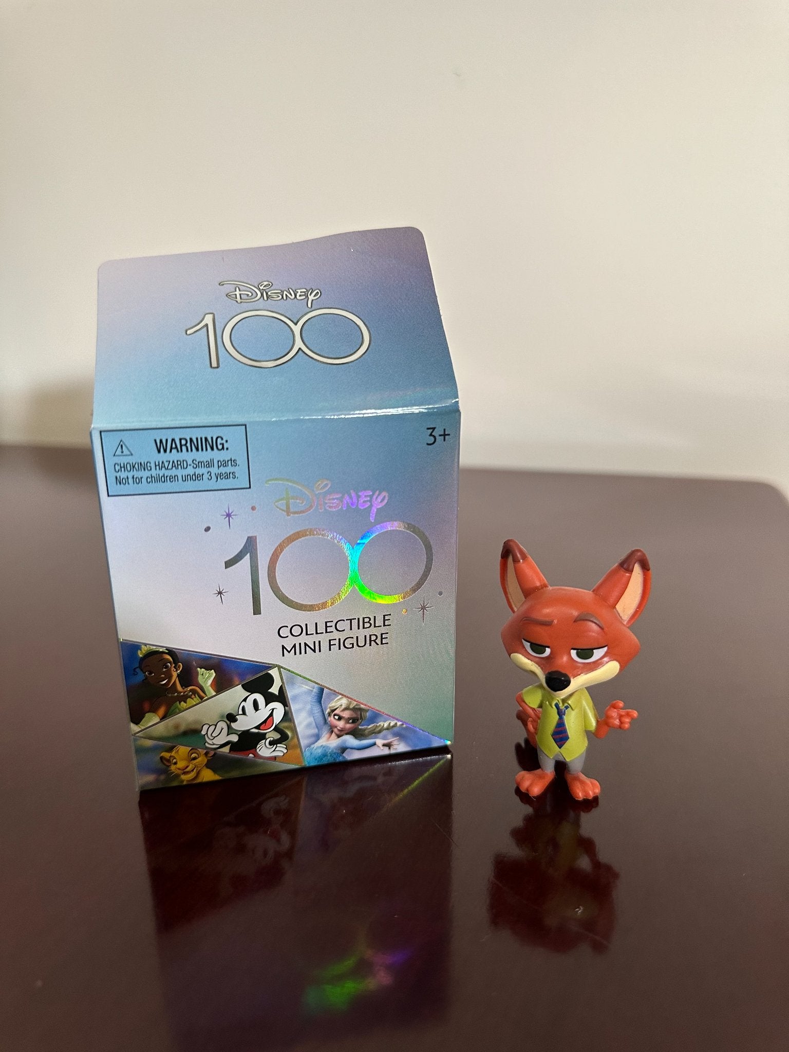 Nick Wilde Zootopia - Disney 100 Collectible Mini Figure - Disney - 1